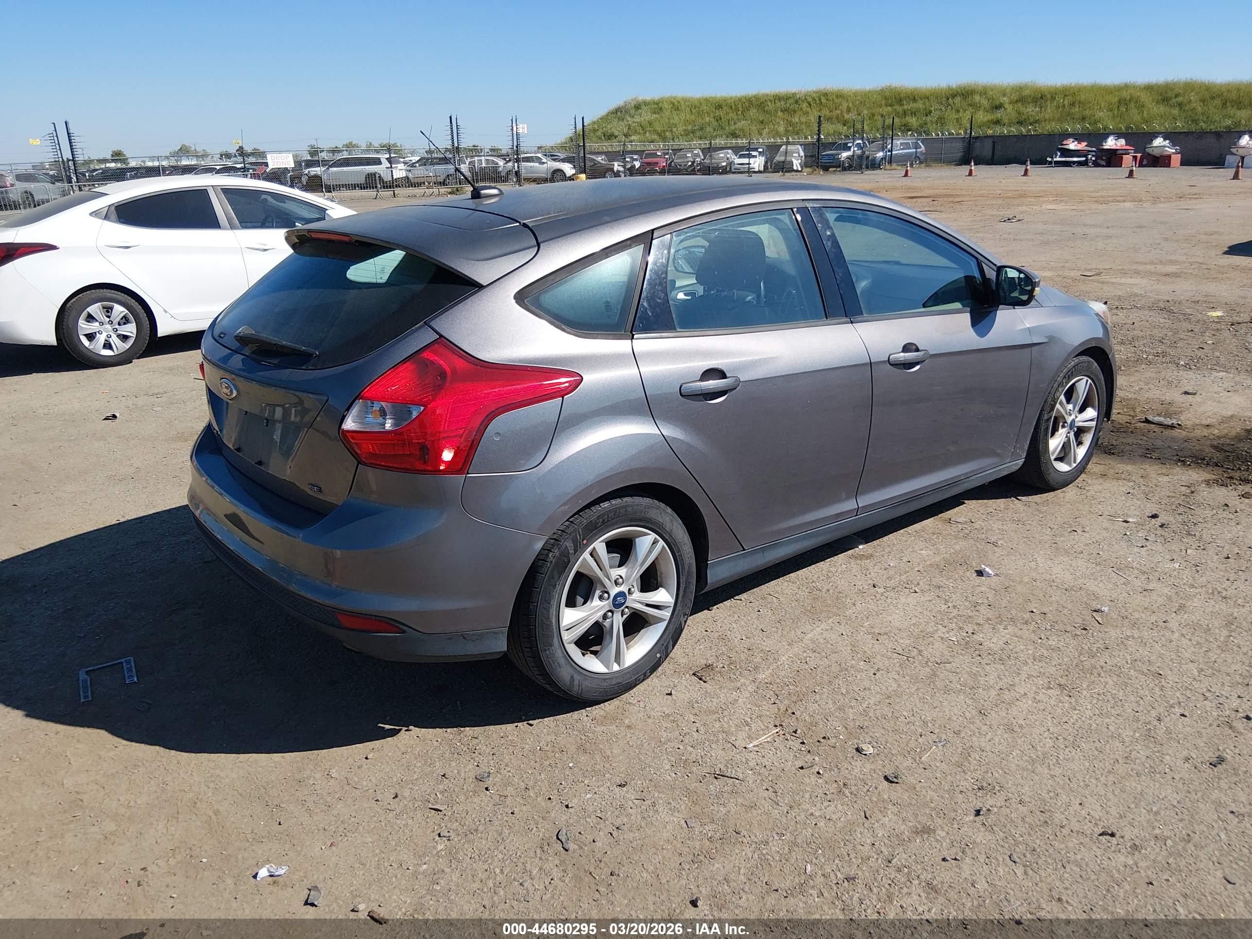 FORD FOCUS image 4