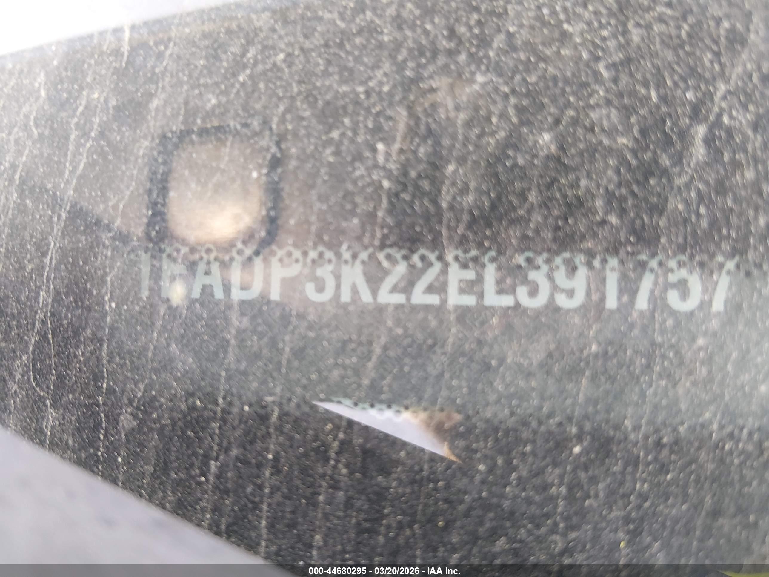 FORD FOCUS image 9
