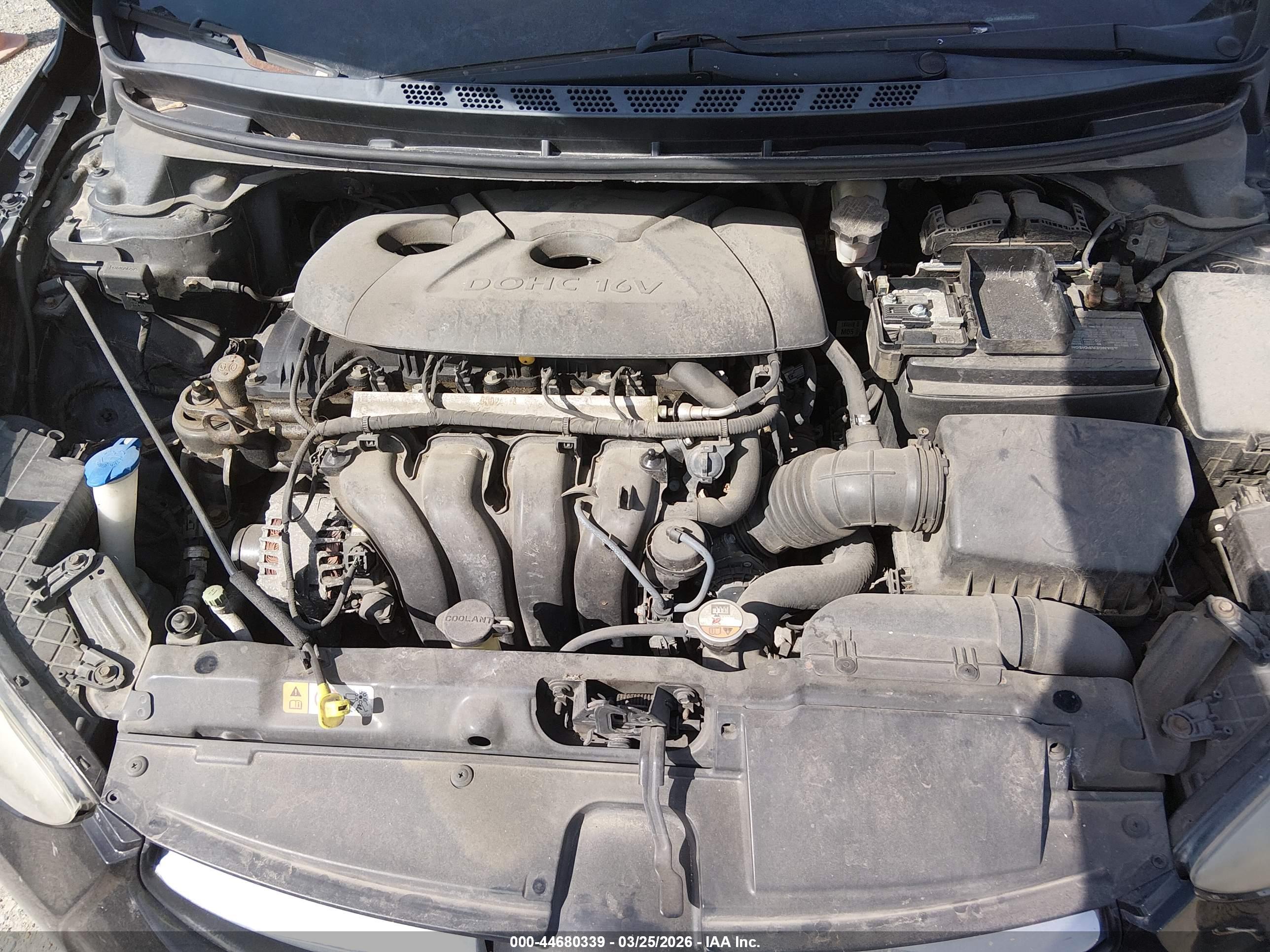 HYUNDAI ELANTRA image 10