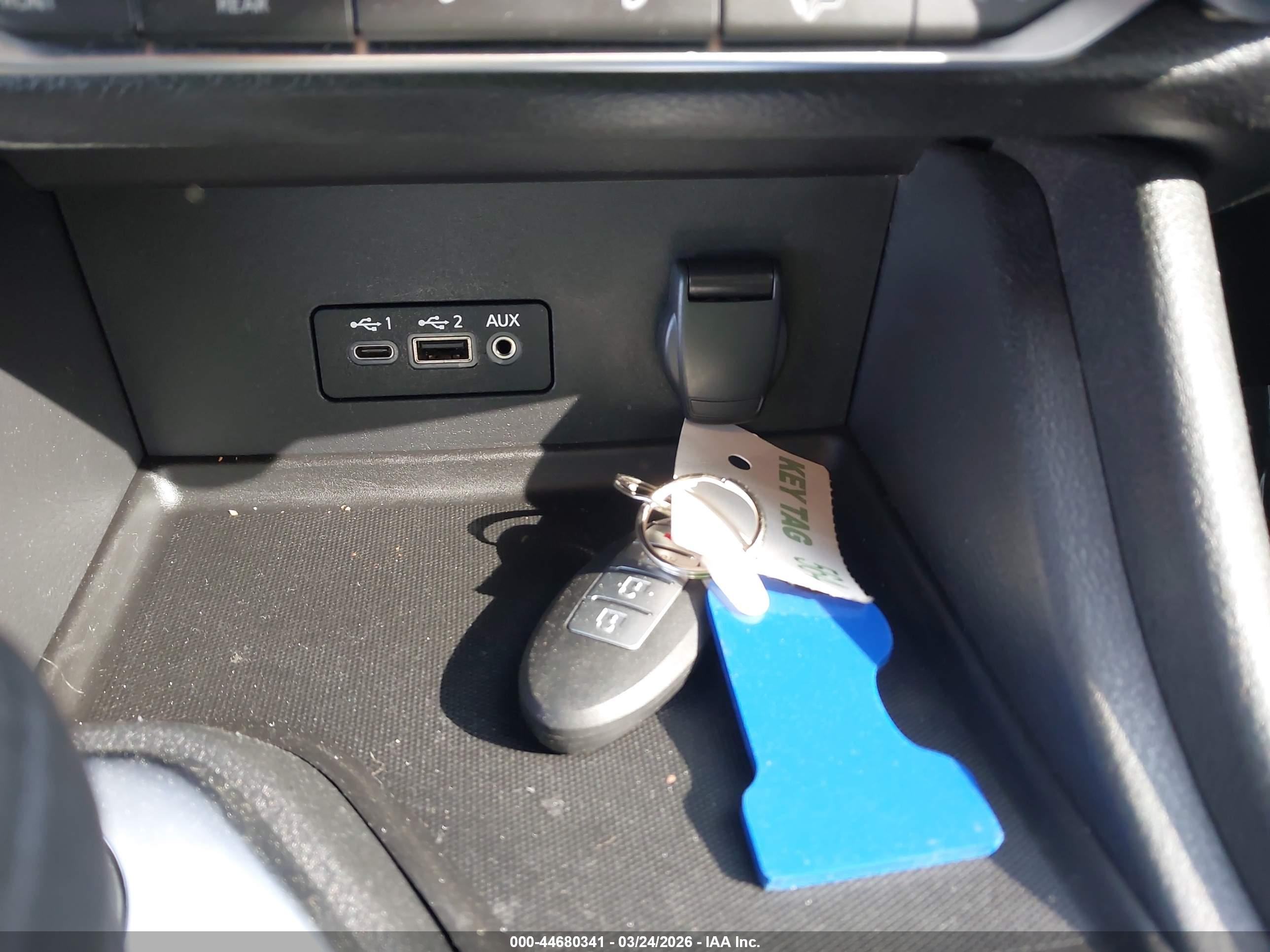 NISSAN SENTRA image 11