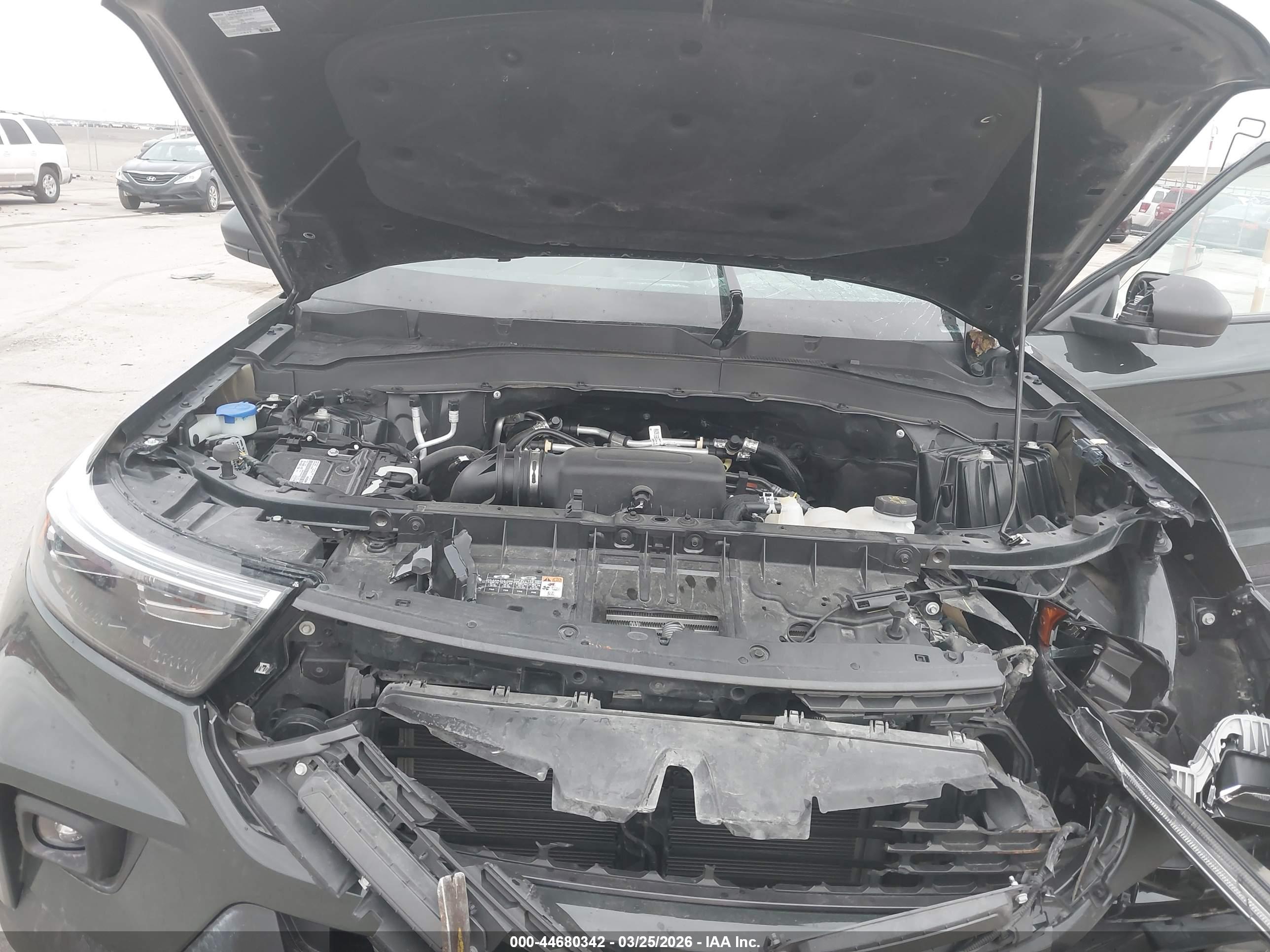 FORD EXPLORER image 10