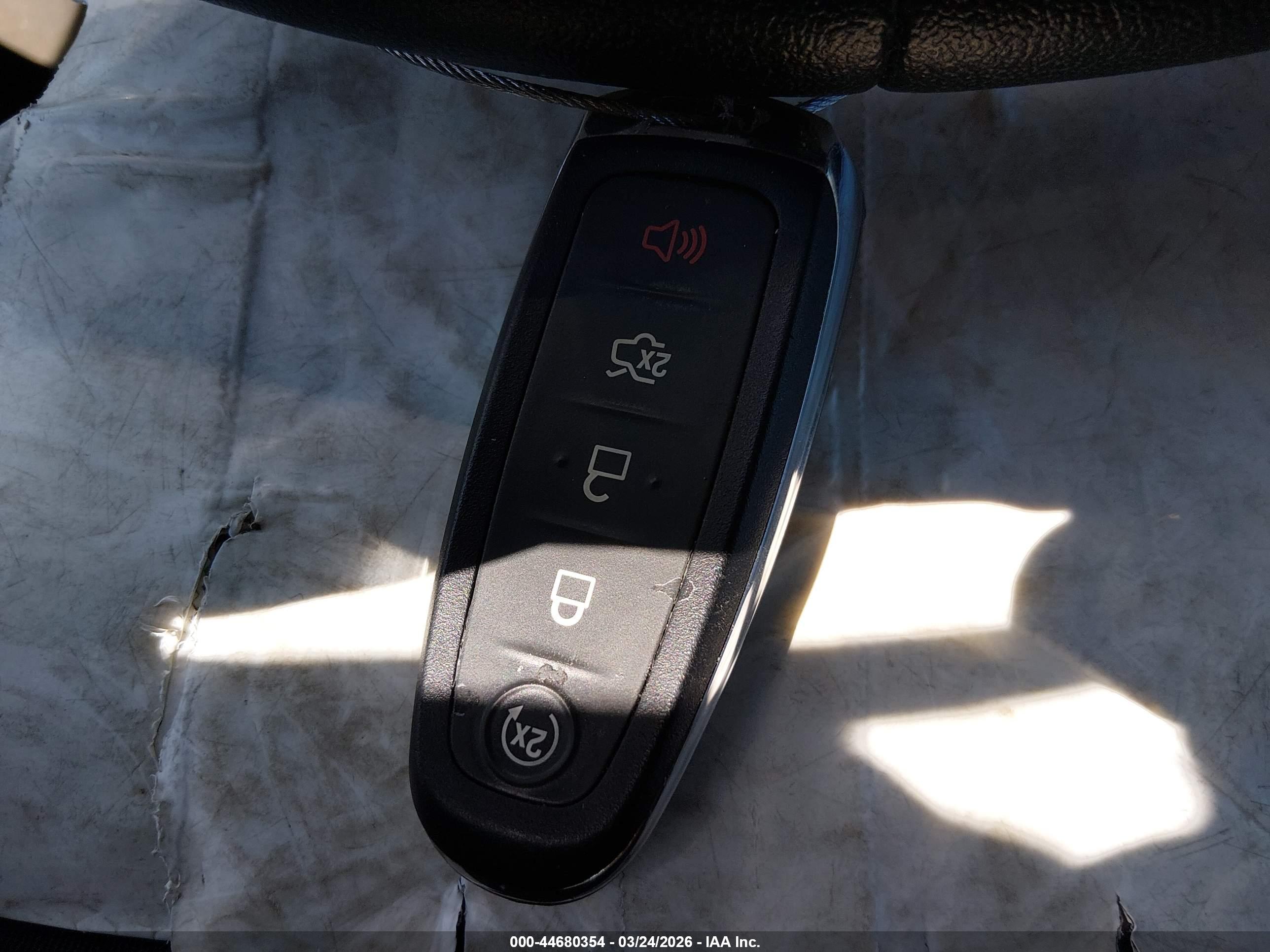 FORD ESCAPE image 11