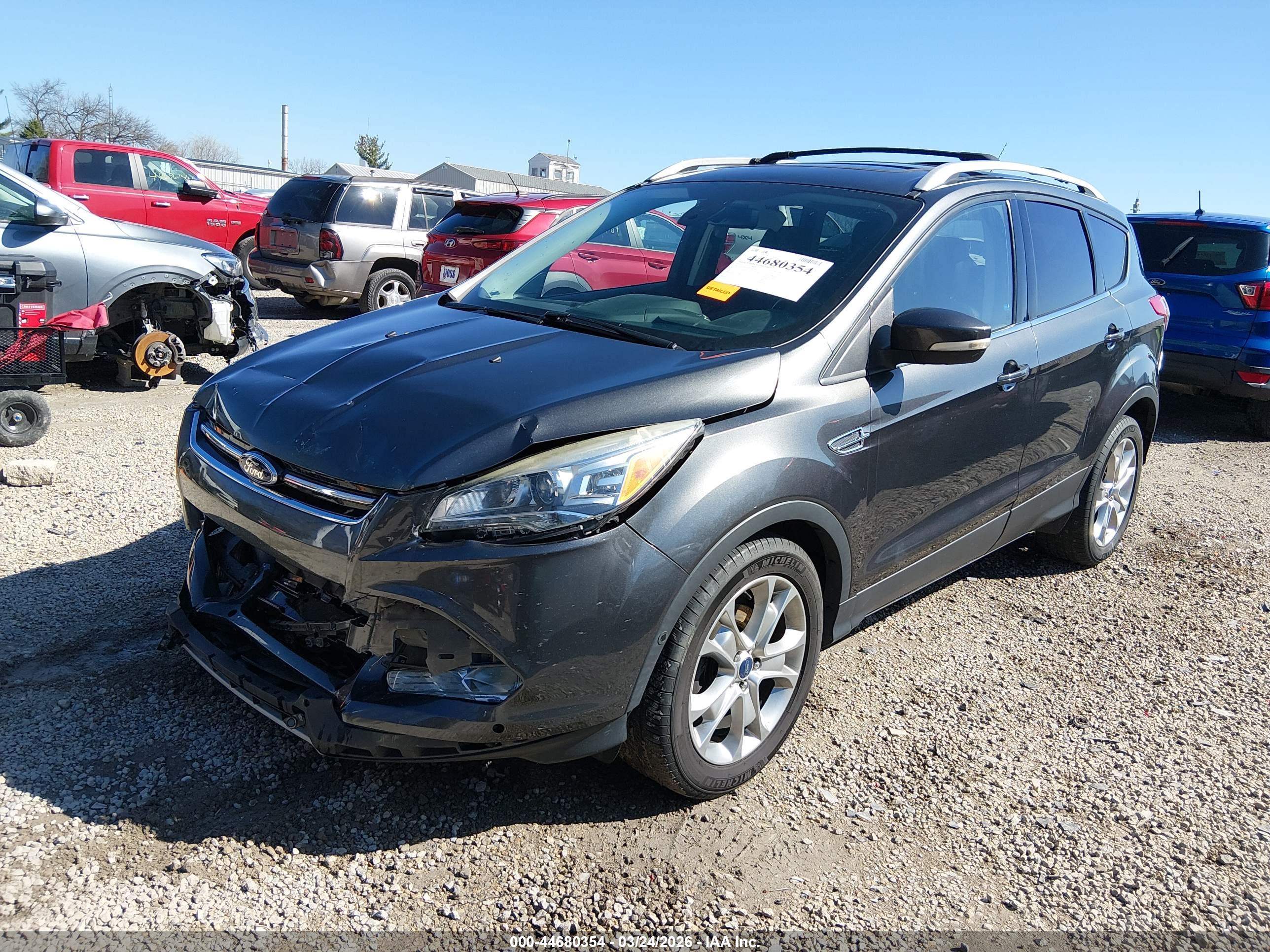 FORD ESCAPE image 2