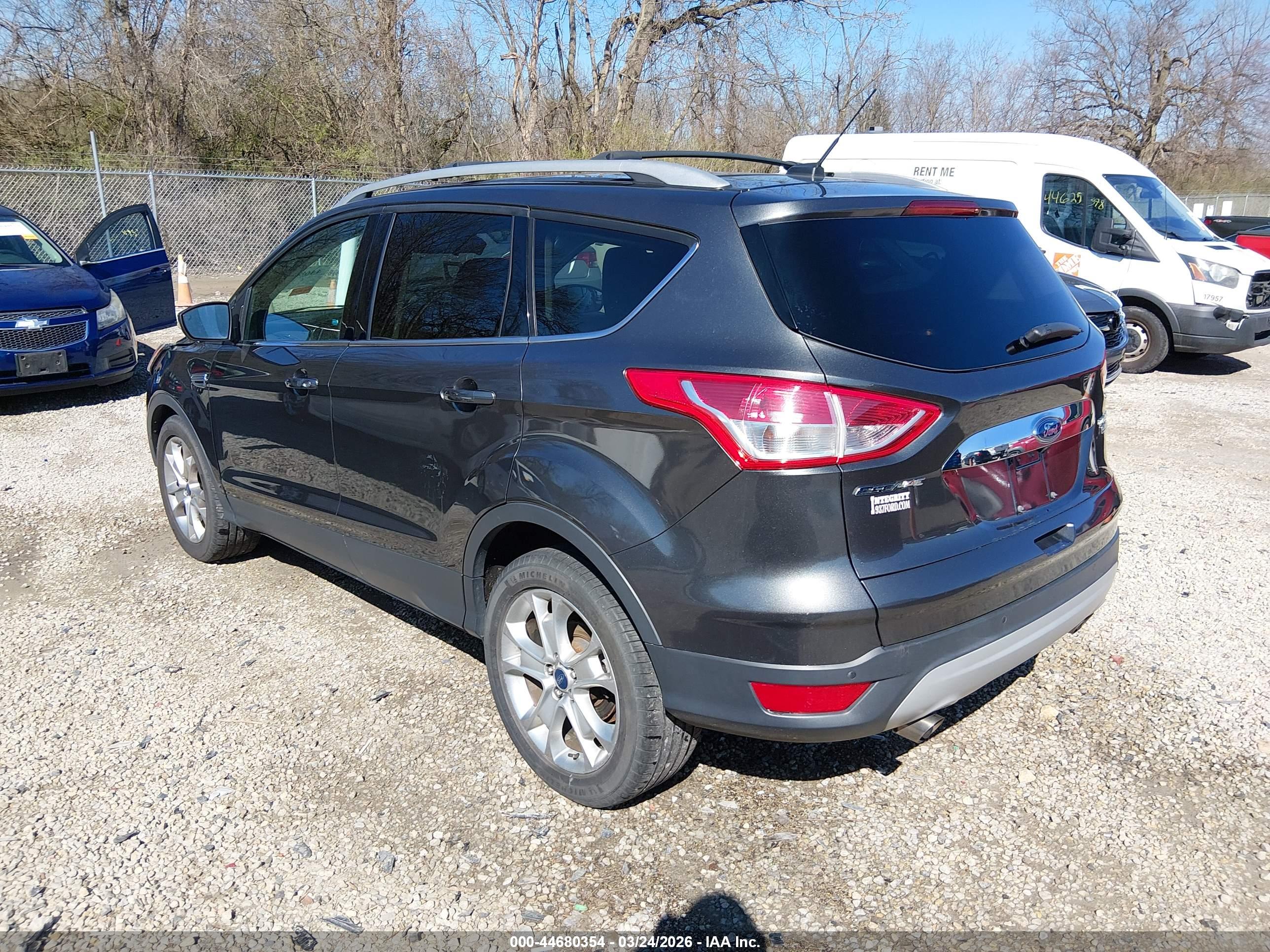 FORD ESCAPE image 3