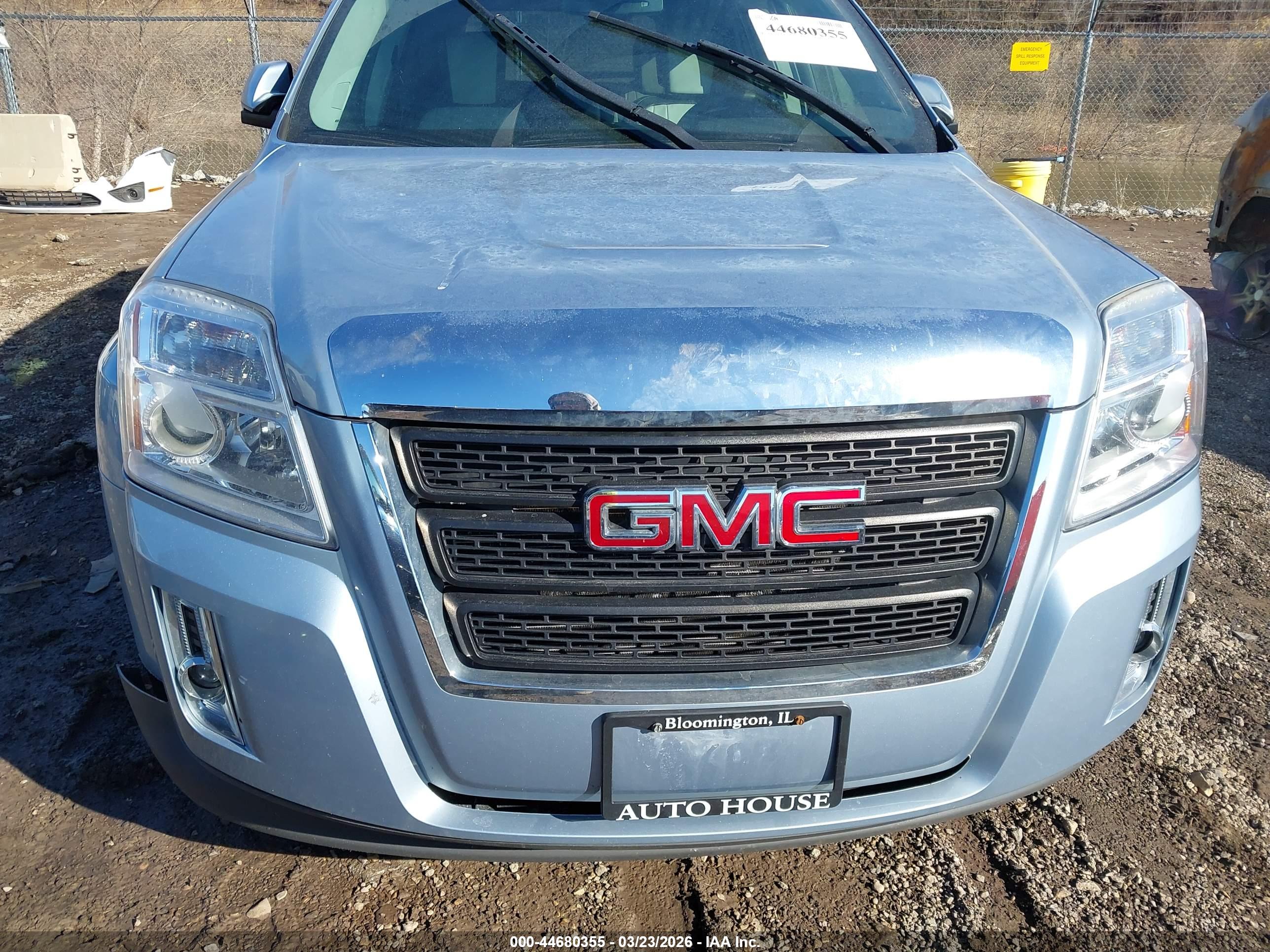 GMC TERRAIN image 6
