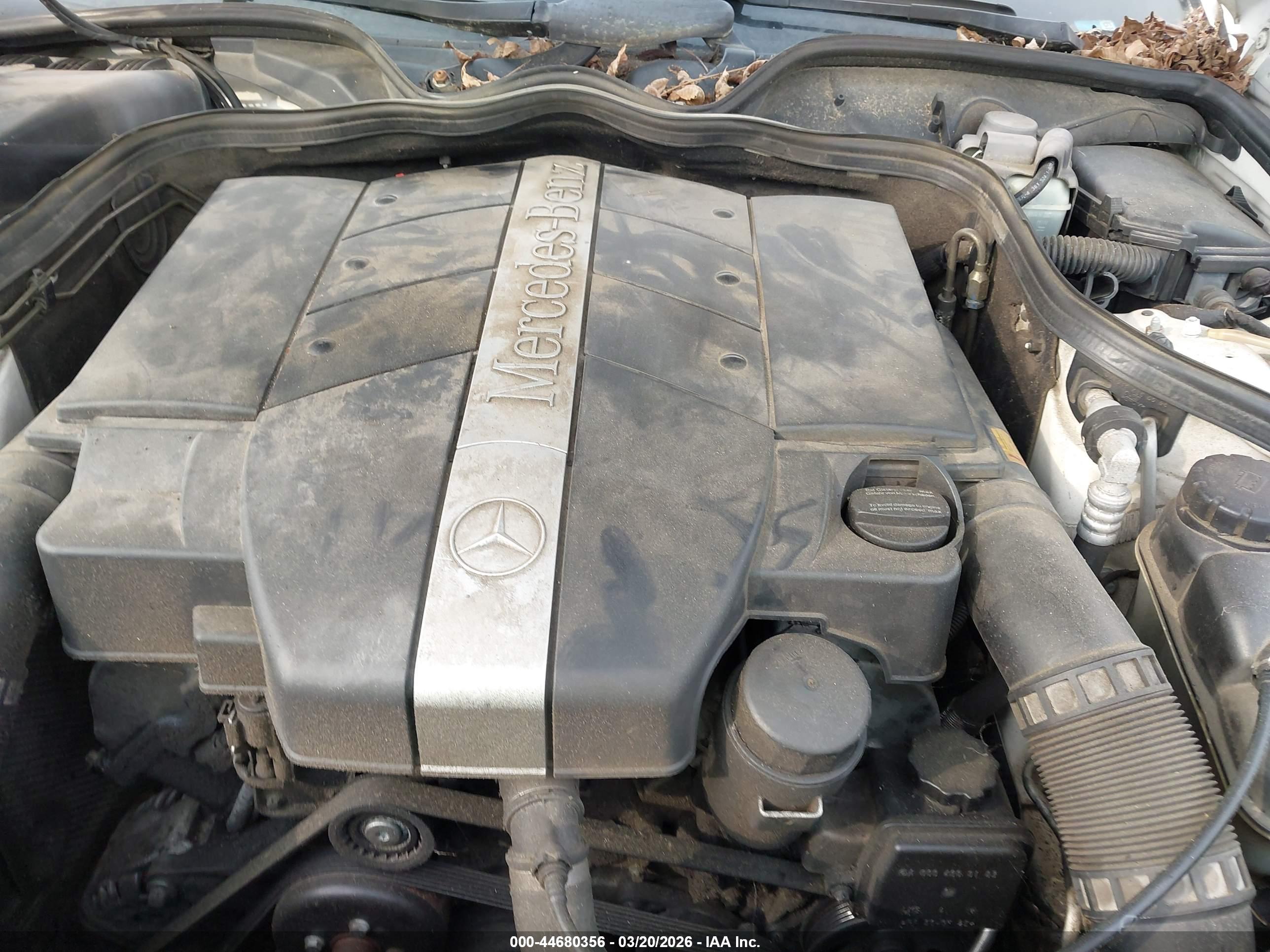 MERCEDES-BENZ E image 10