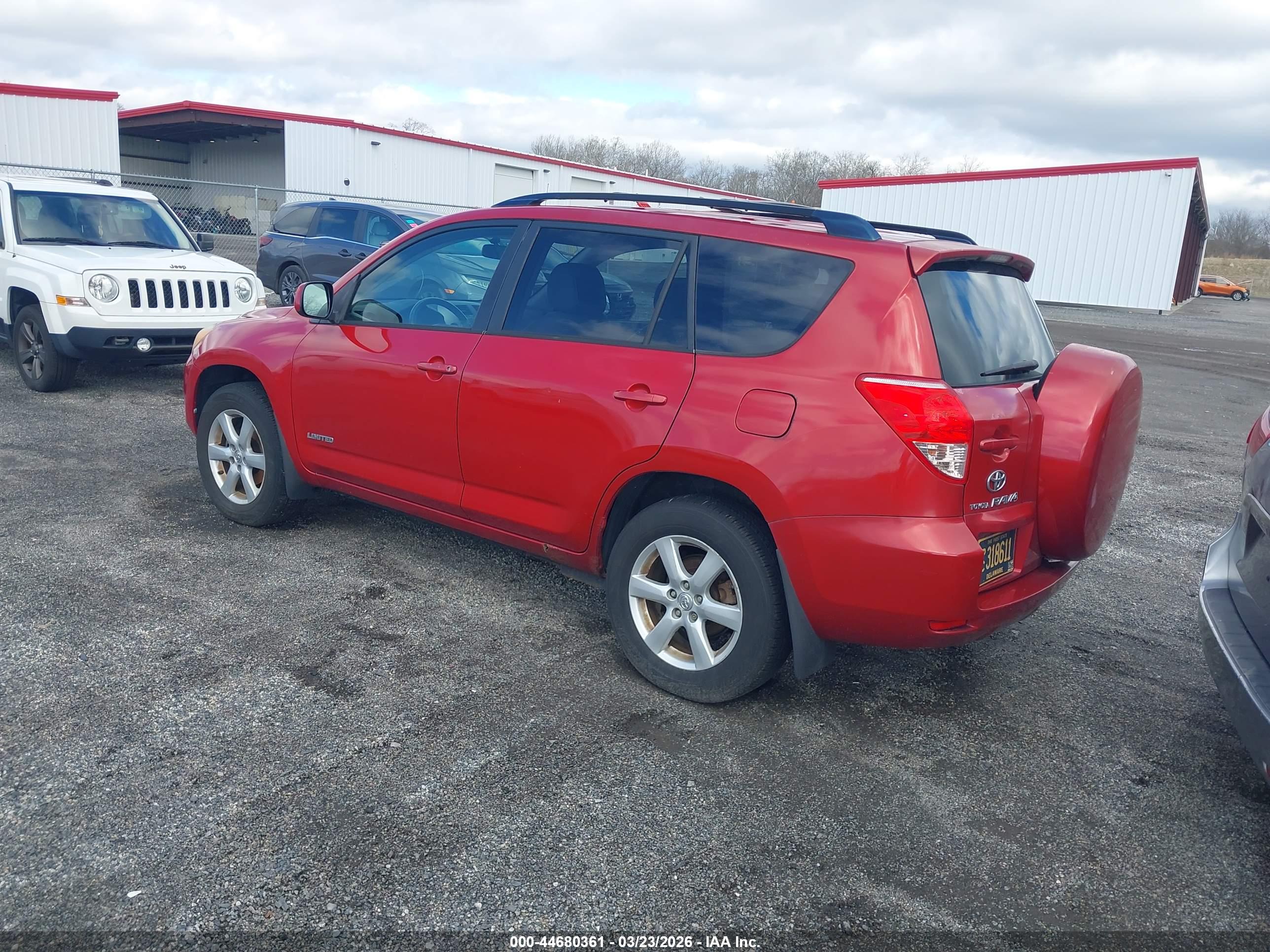 TOYOTA RAV4 image 3
