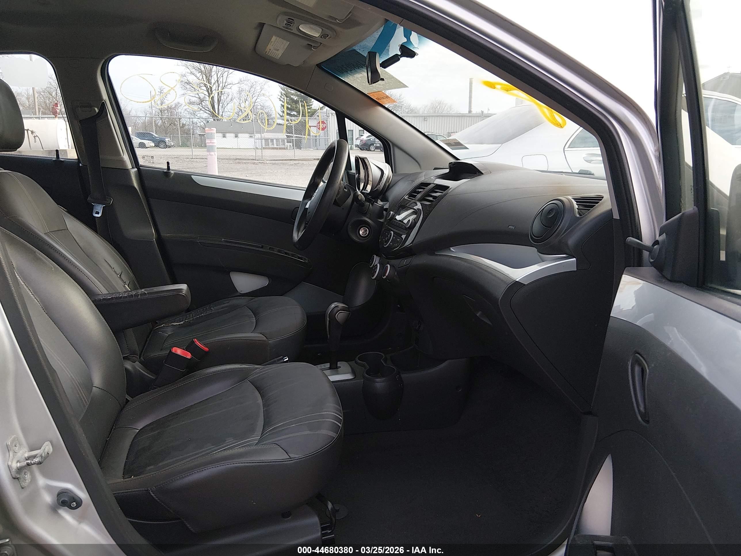 CHEVROLET SPARK image 5
