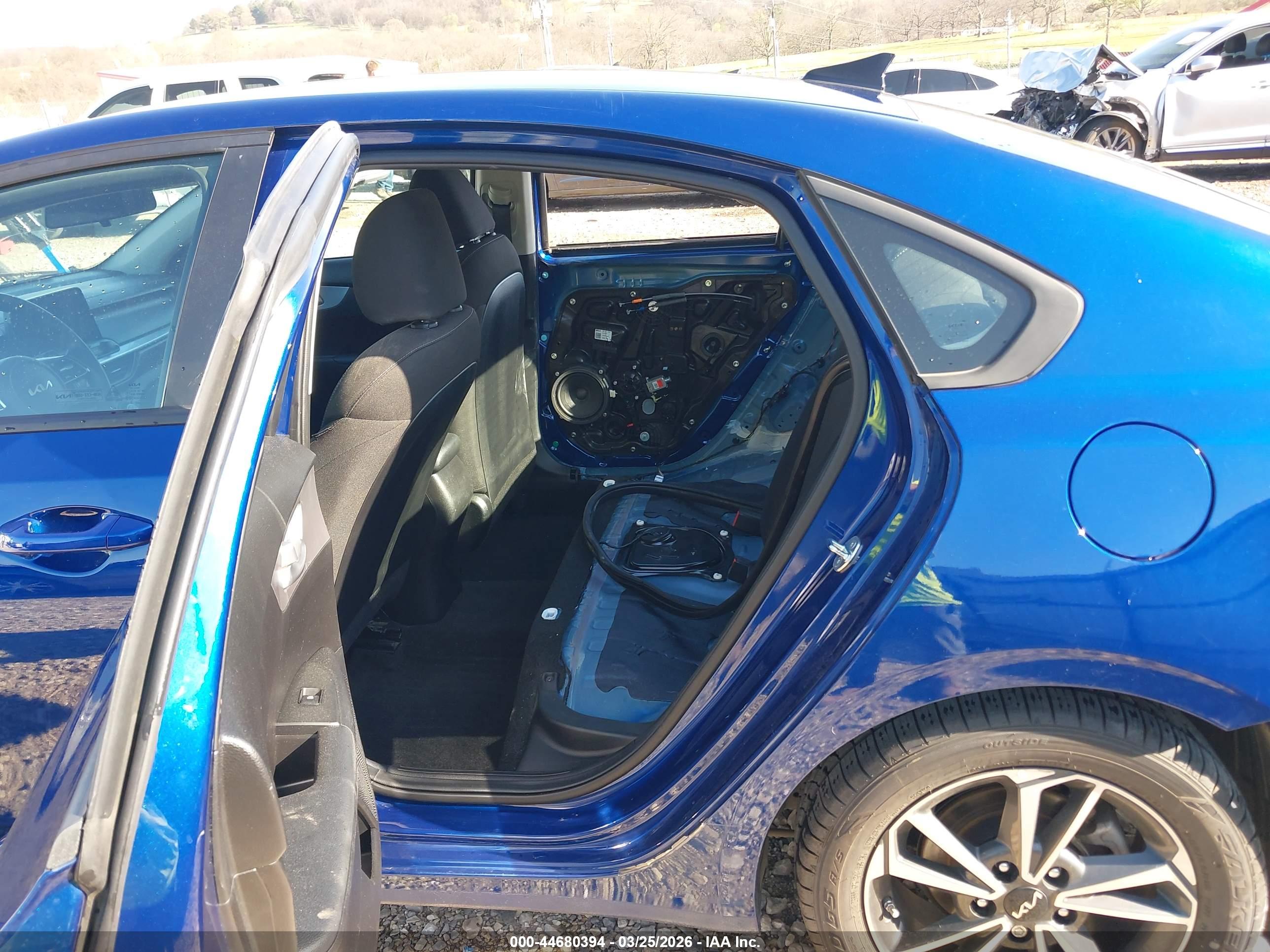 KIA FORTE image 8