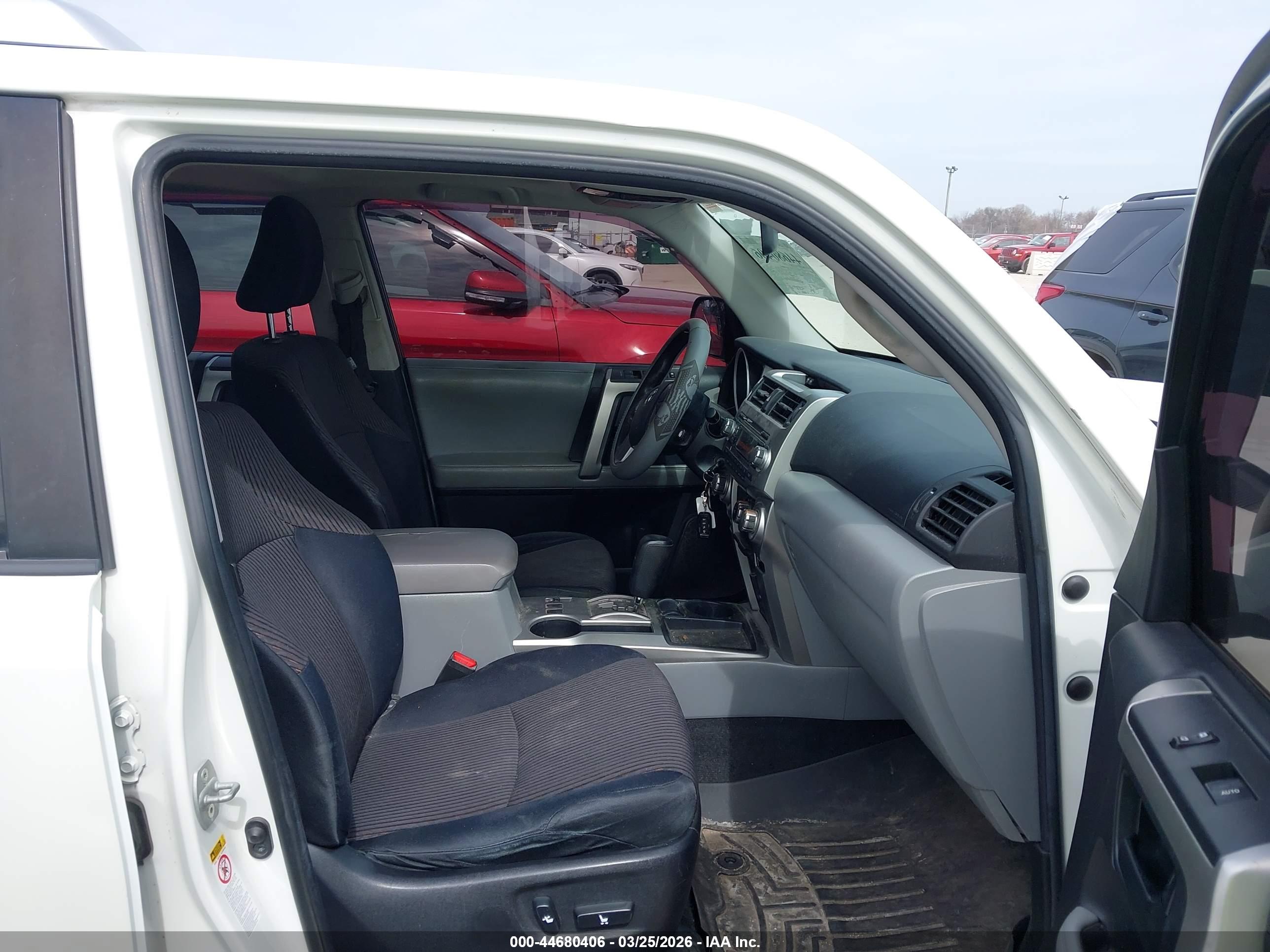 TOYOTA 4RUNNER image 5