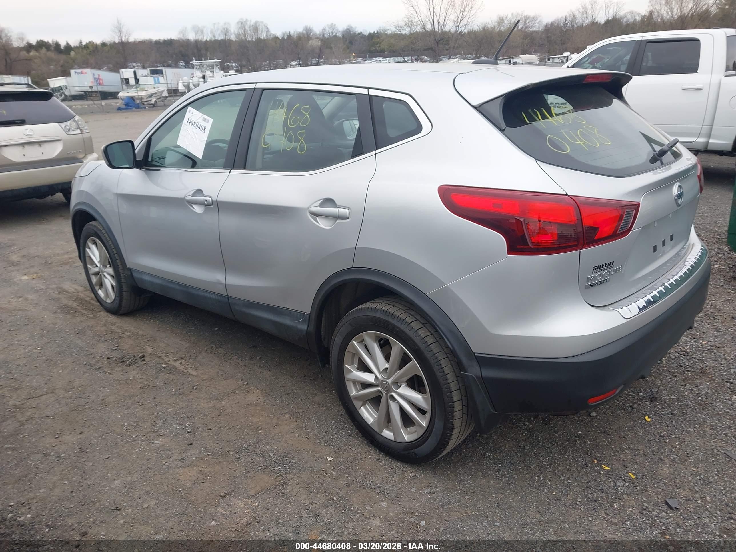 NISSAN ROGUE image 3