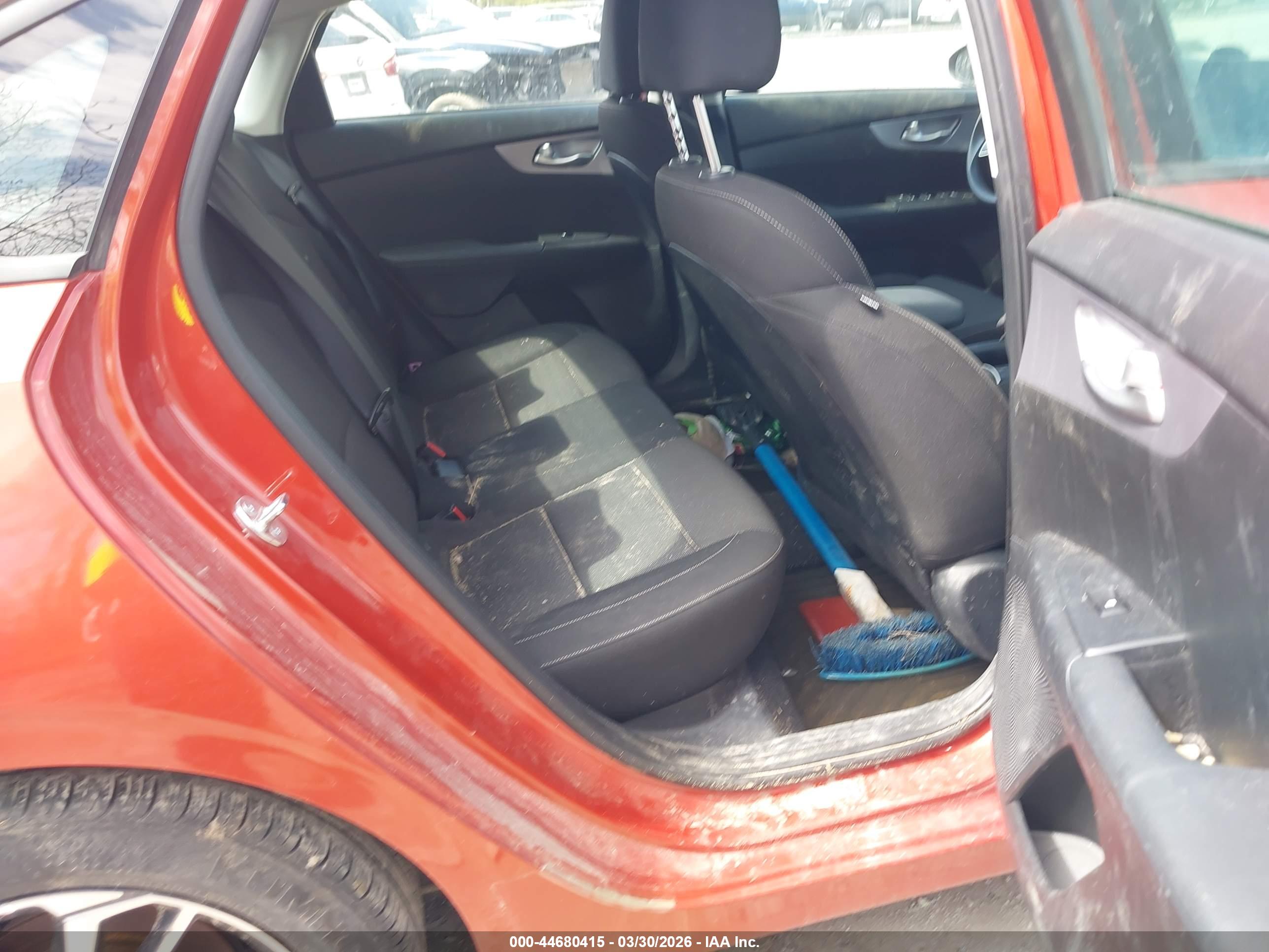 KIA FORTE image 8