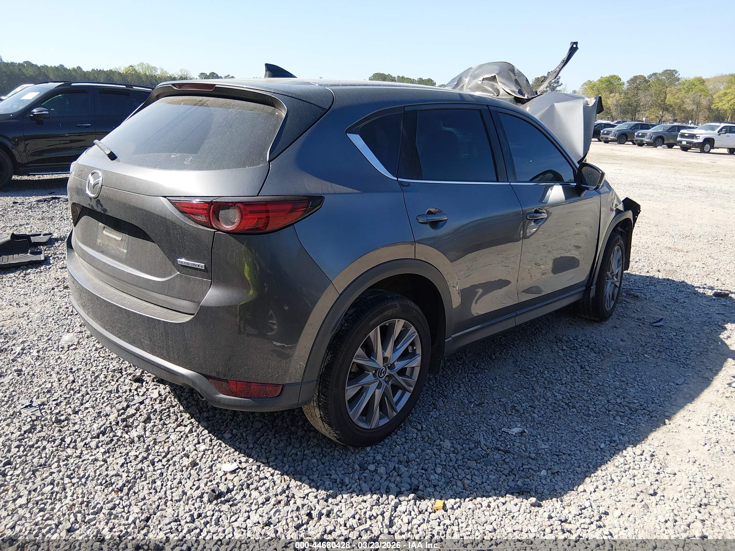 MAZDA CX-5 image 4