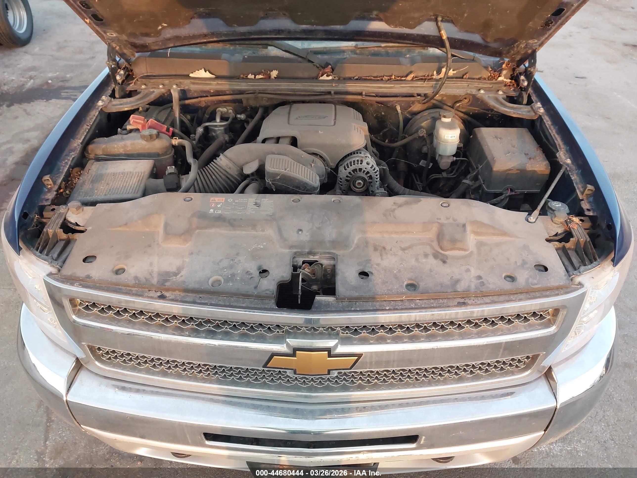 CHEVROLET SILVERADO image 10