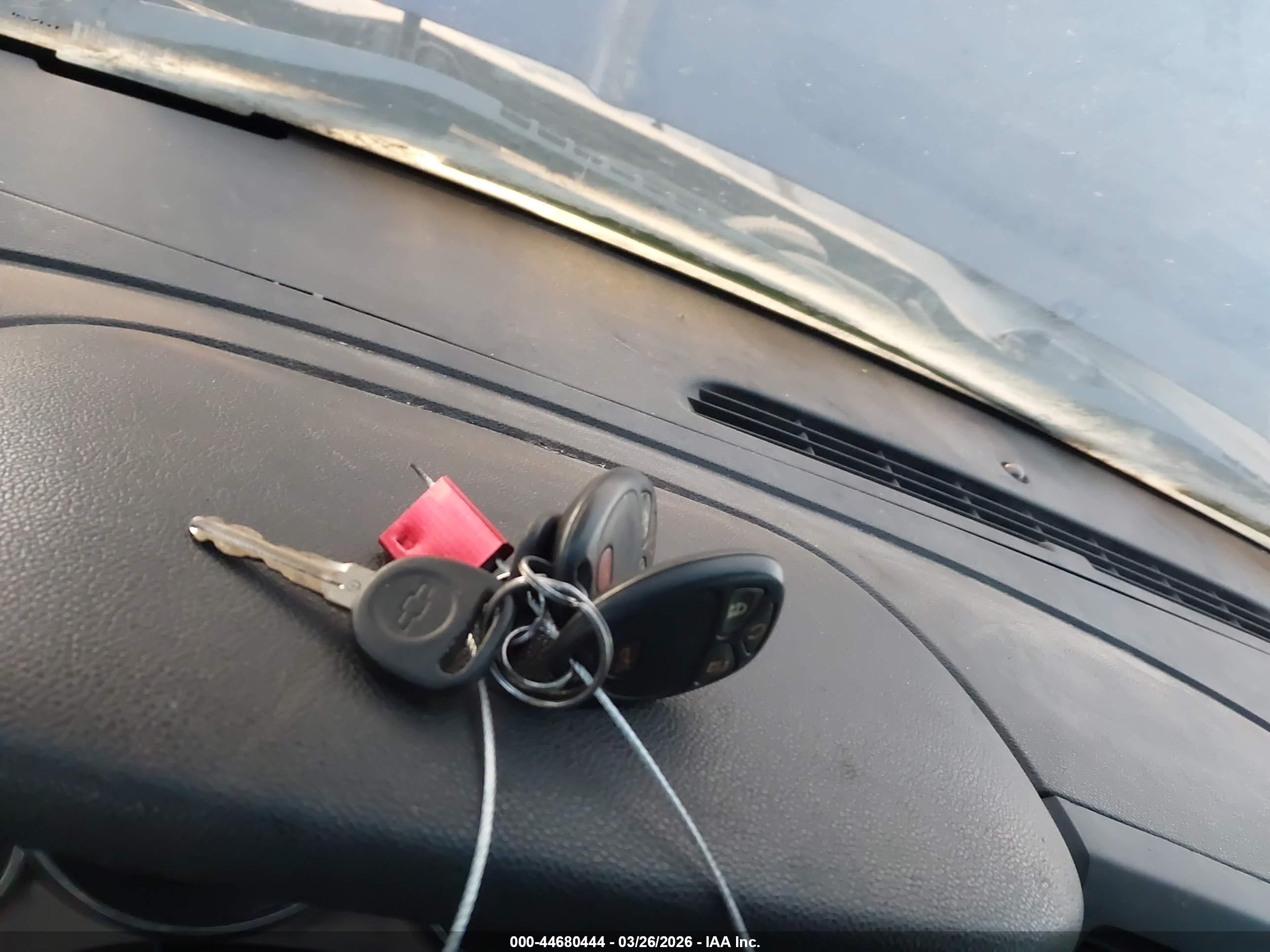 CHEVROLET SILVERADO image 11
