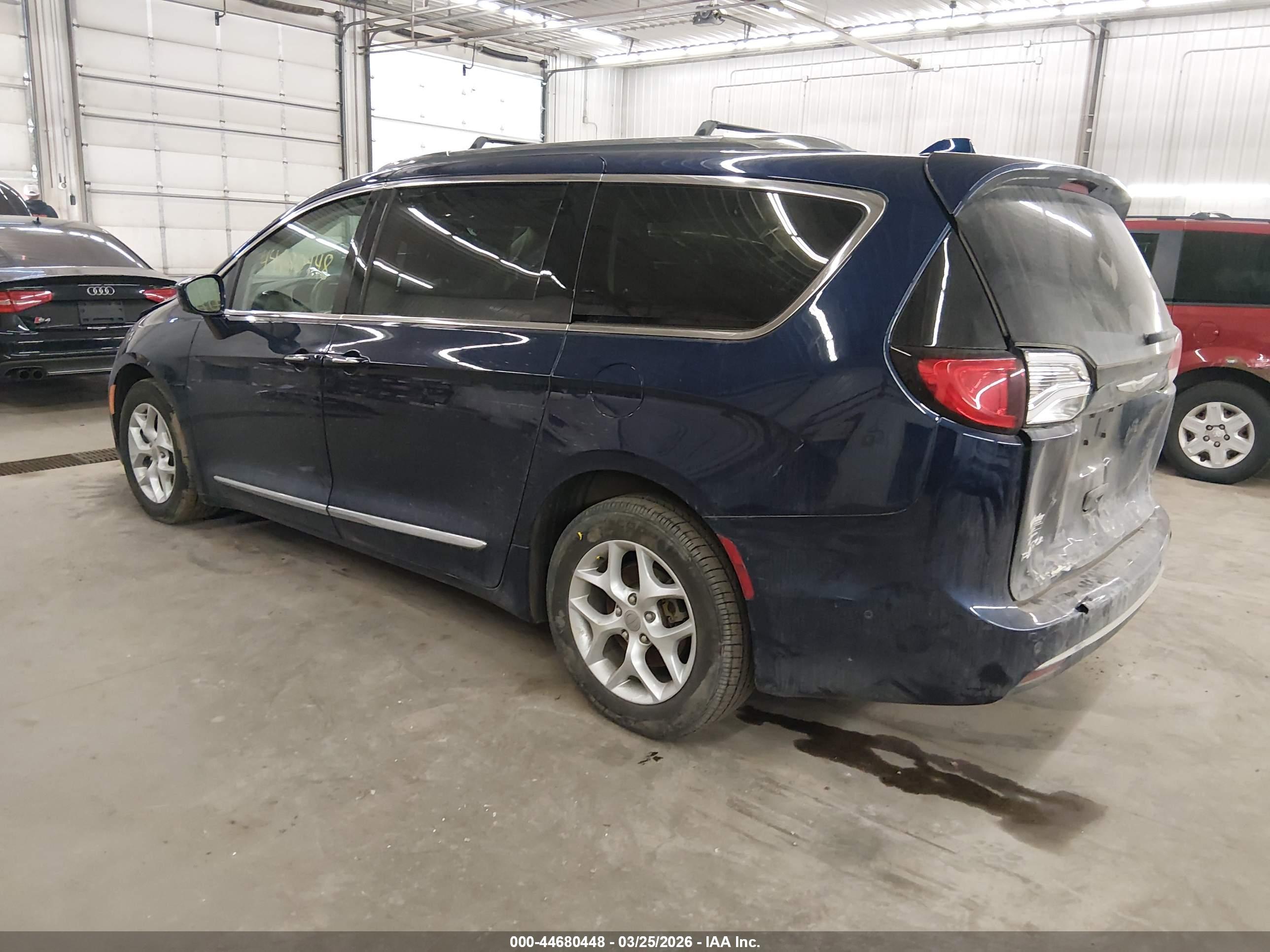 CHRYSLER PACIFICA image 3