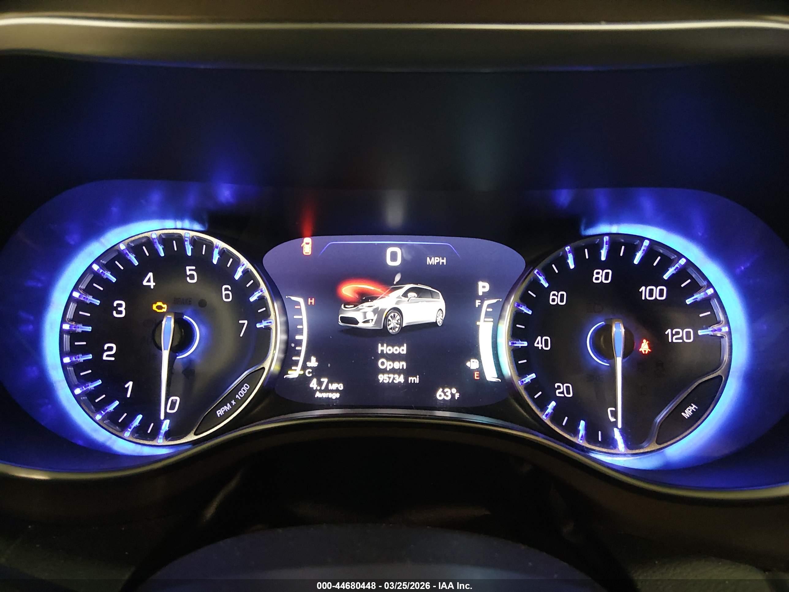 CHRYSLER PACIFICA image 7