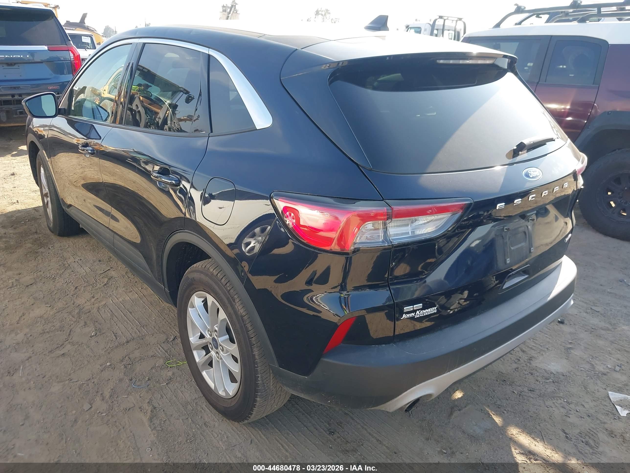 FORD ESCAPE image 3