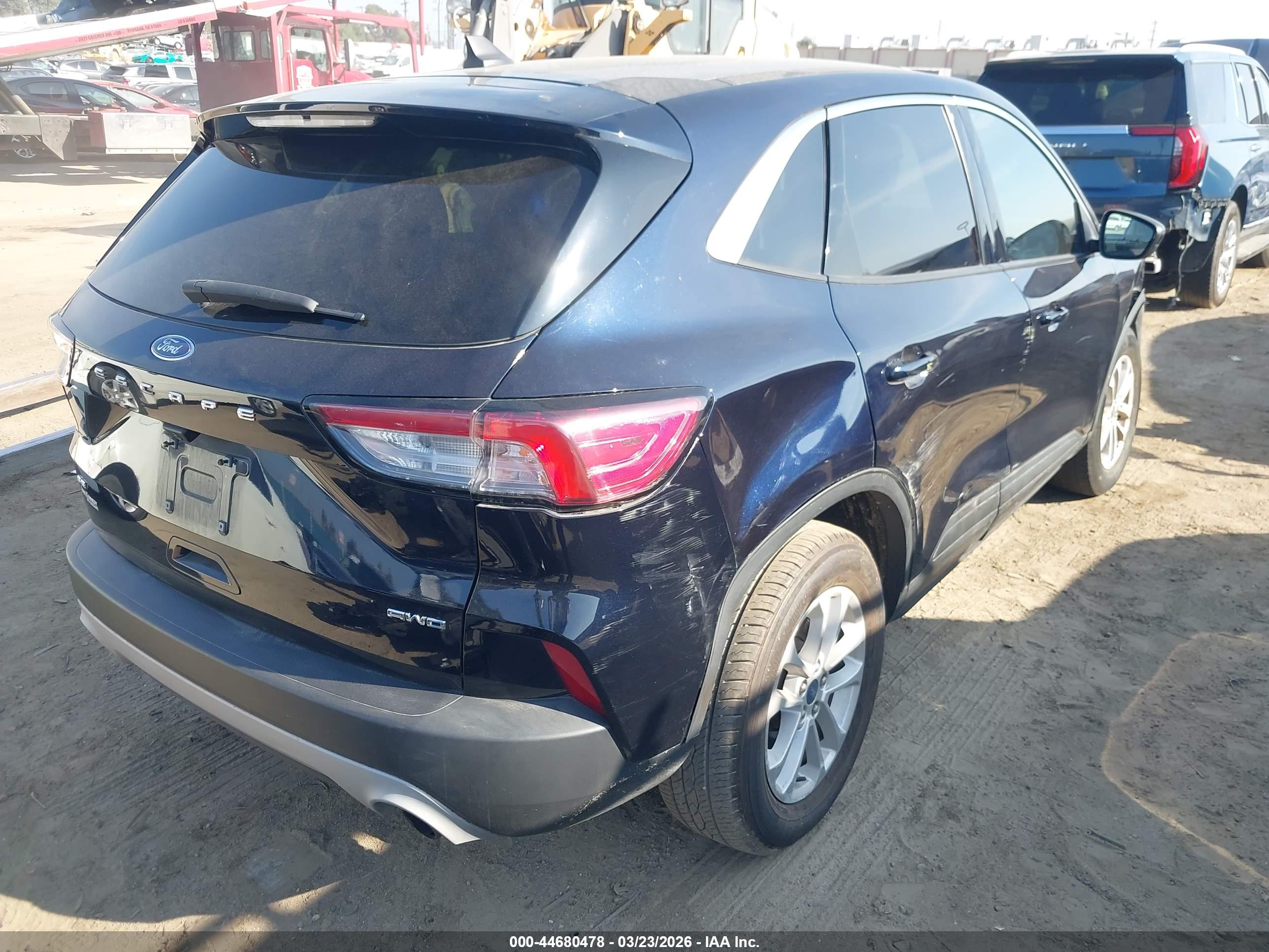 FORD ESCAPE image 4