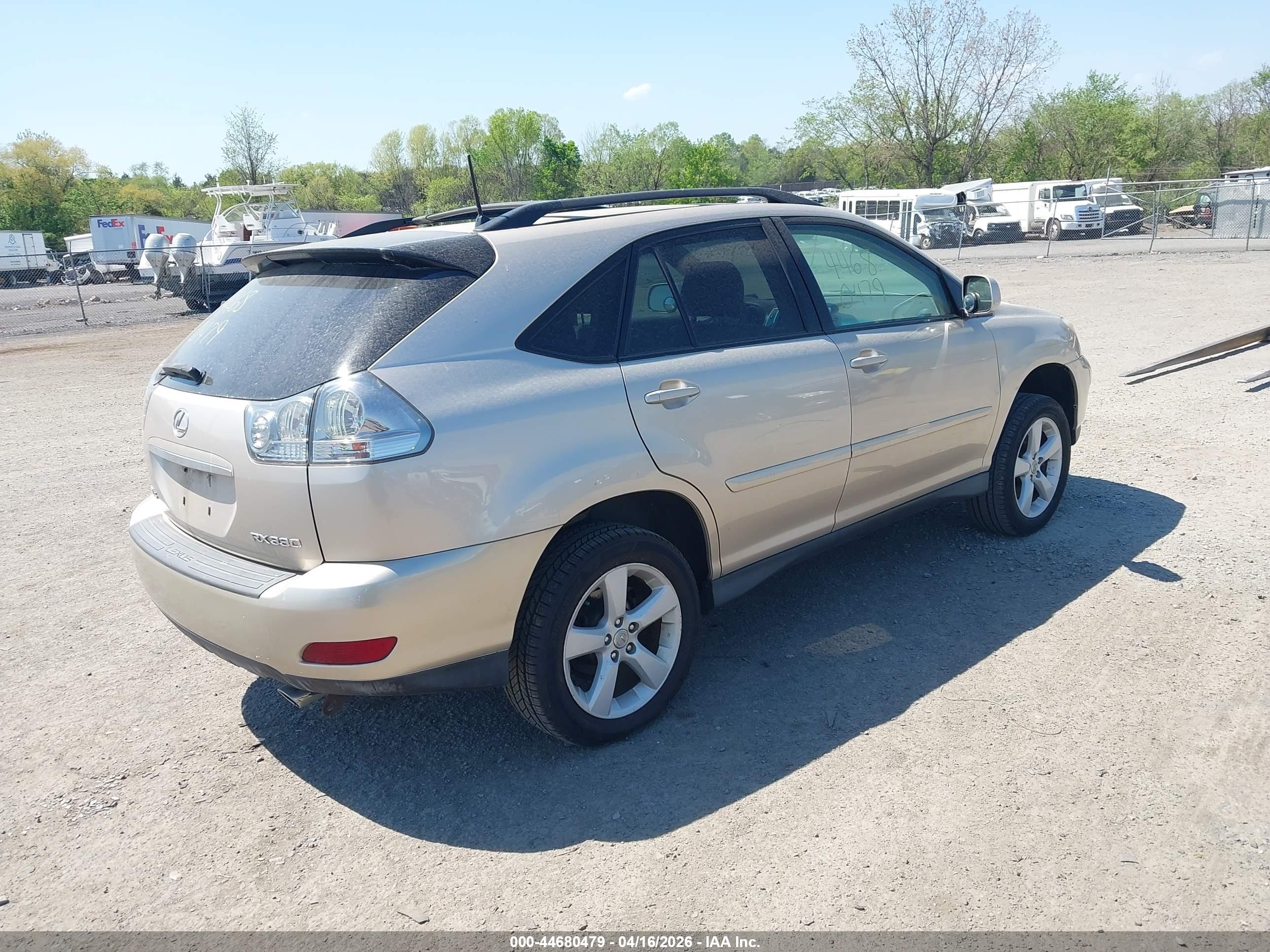LEXUS RX image 4