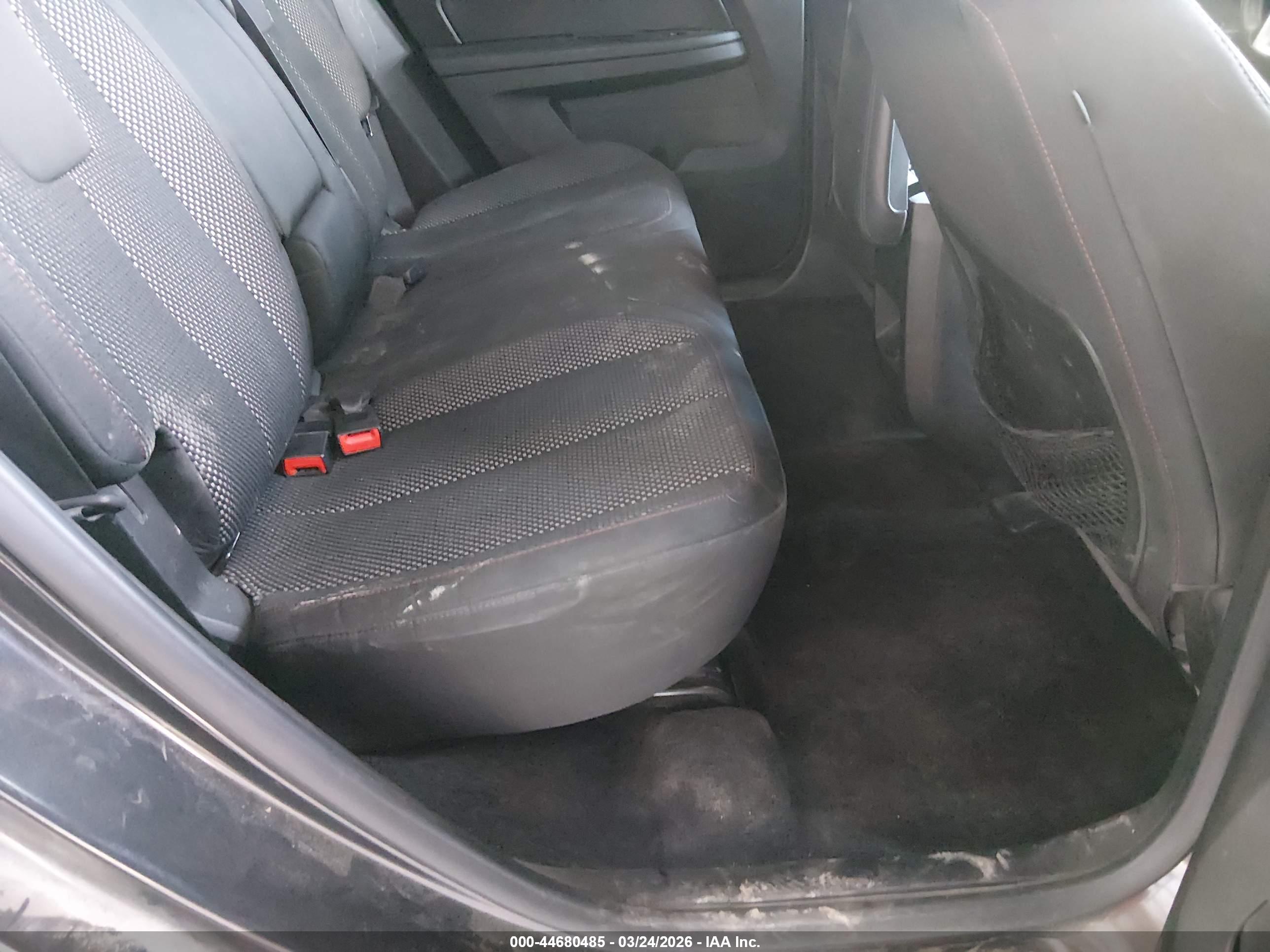 CHEVROLET EQUINOX image 8