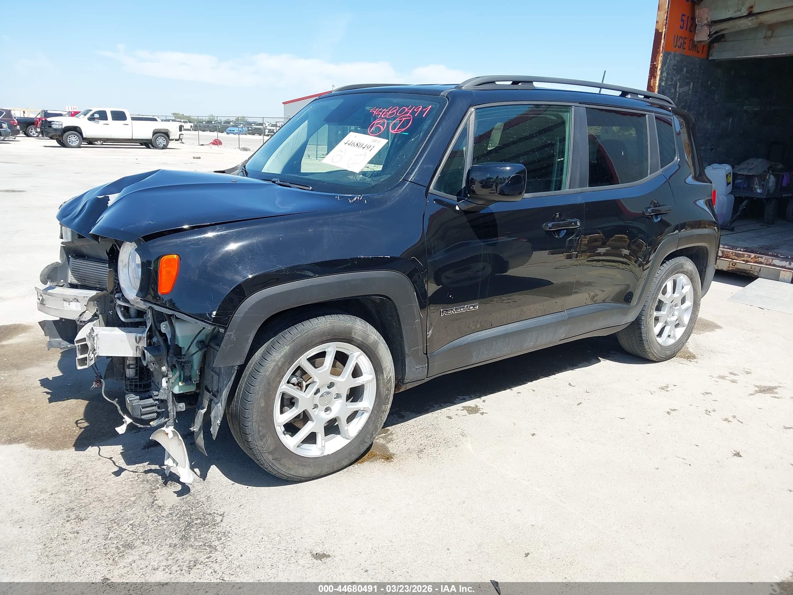 JEEP RENEGADE image 2