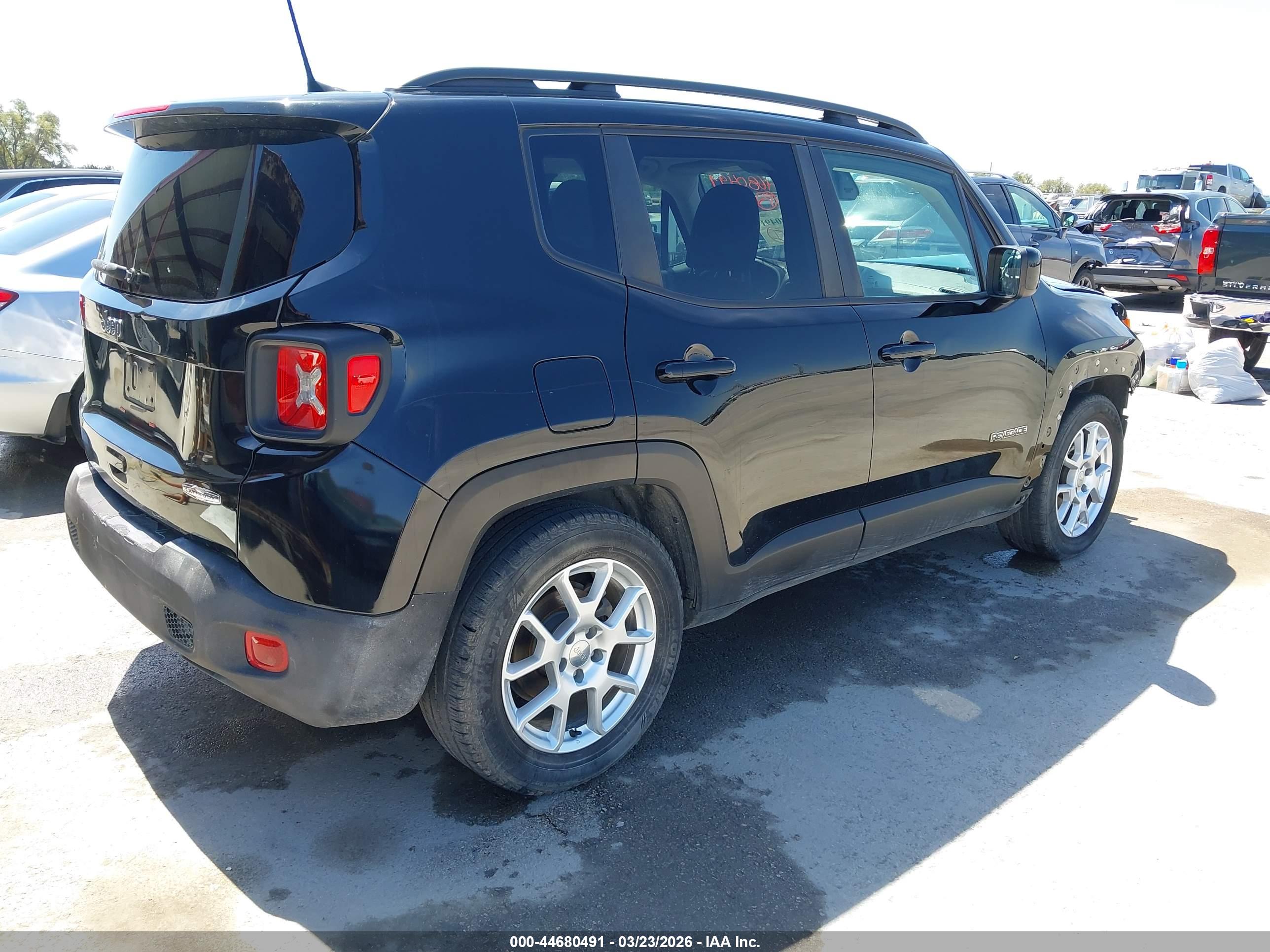 JEEP RENEGADE image 4