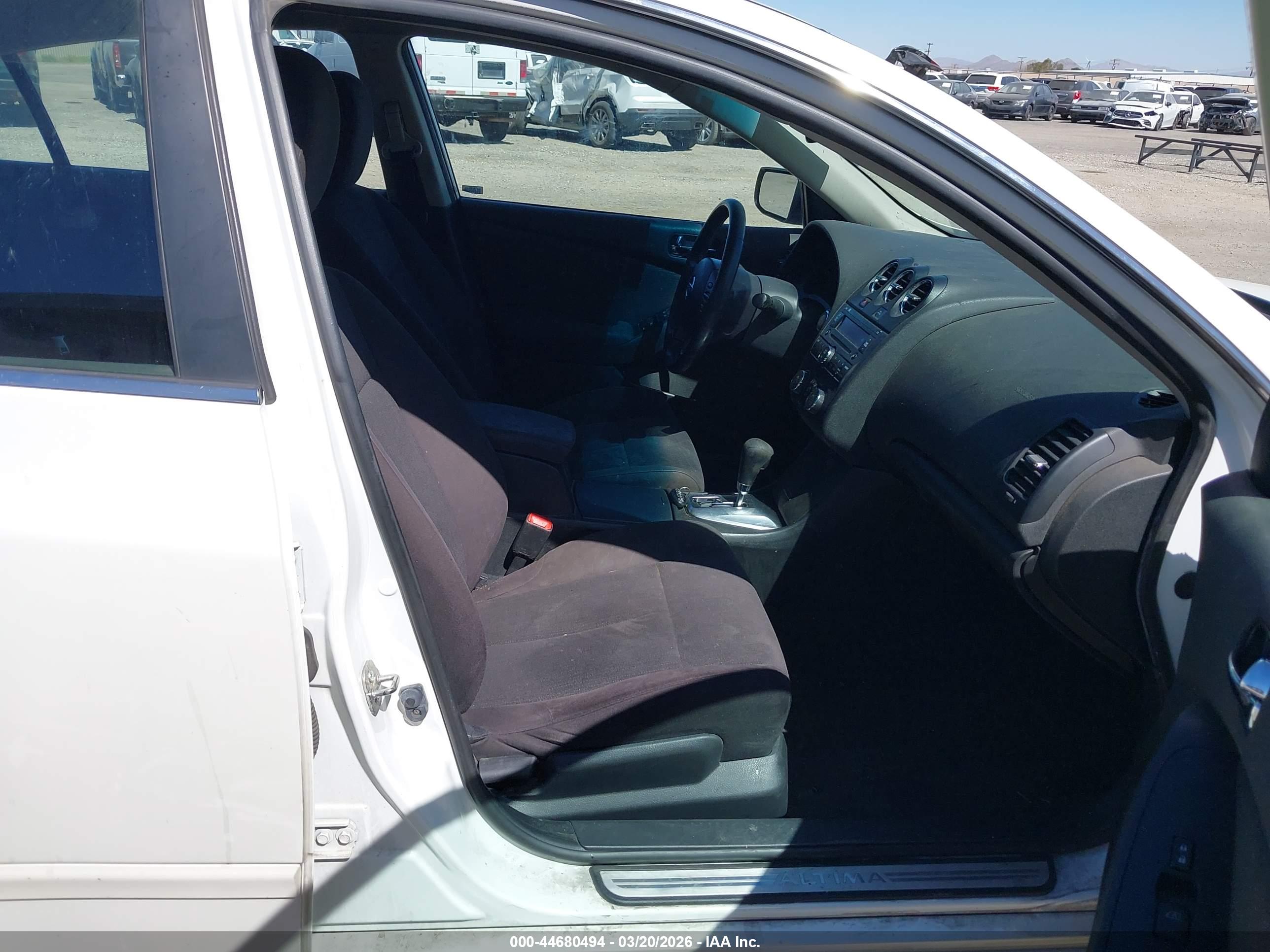 NISSAN ALTIMA image 5