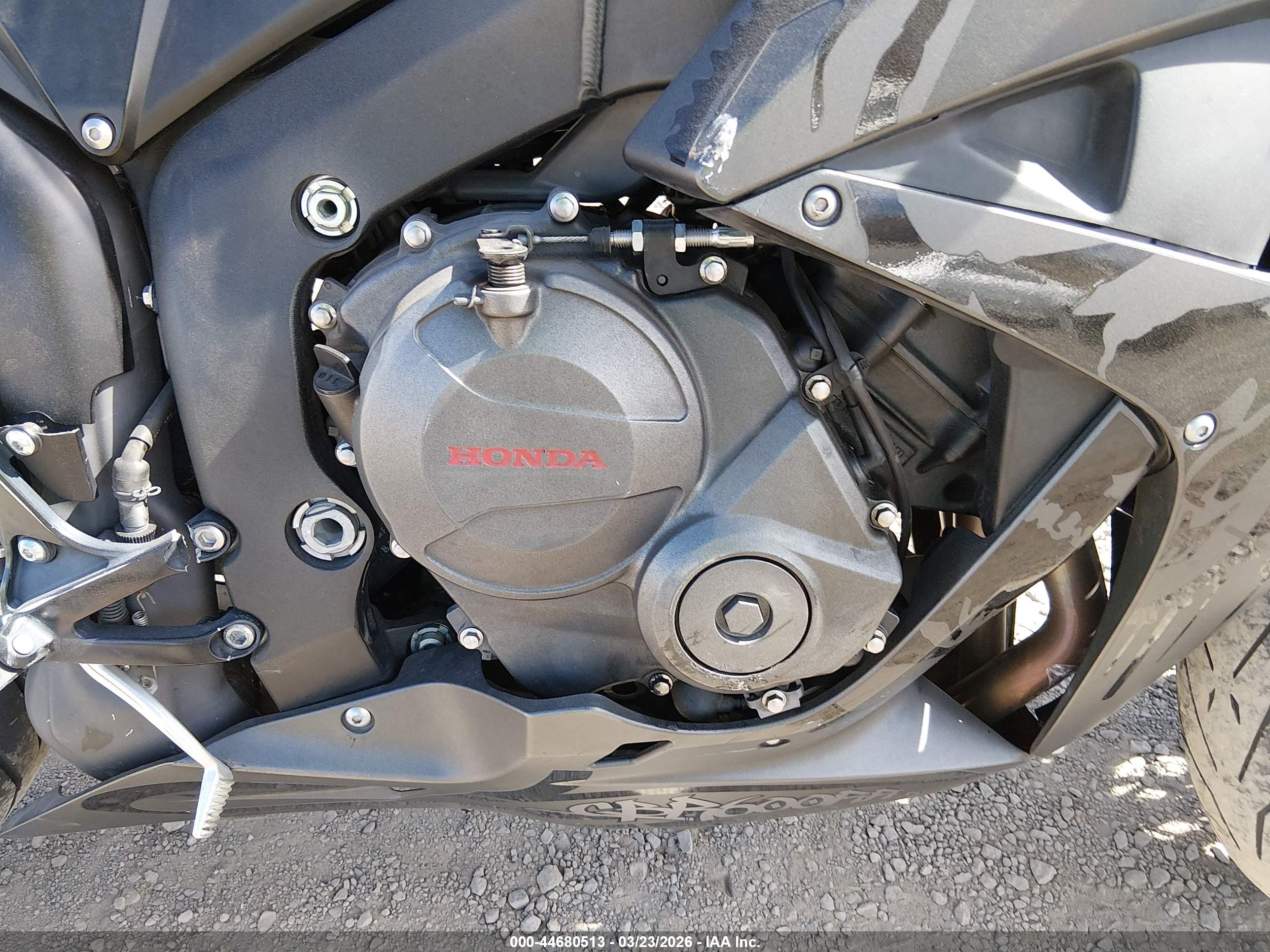 HONDA CBR600 image 8
