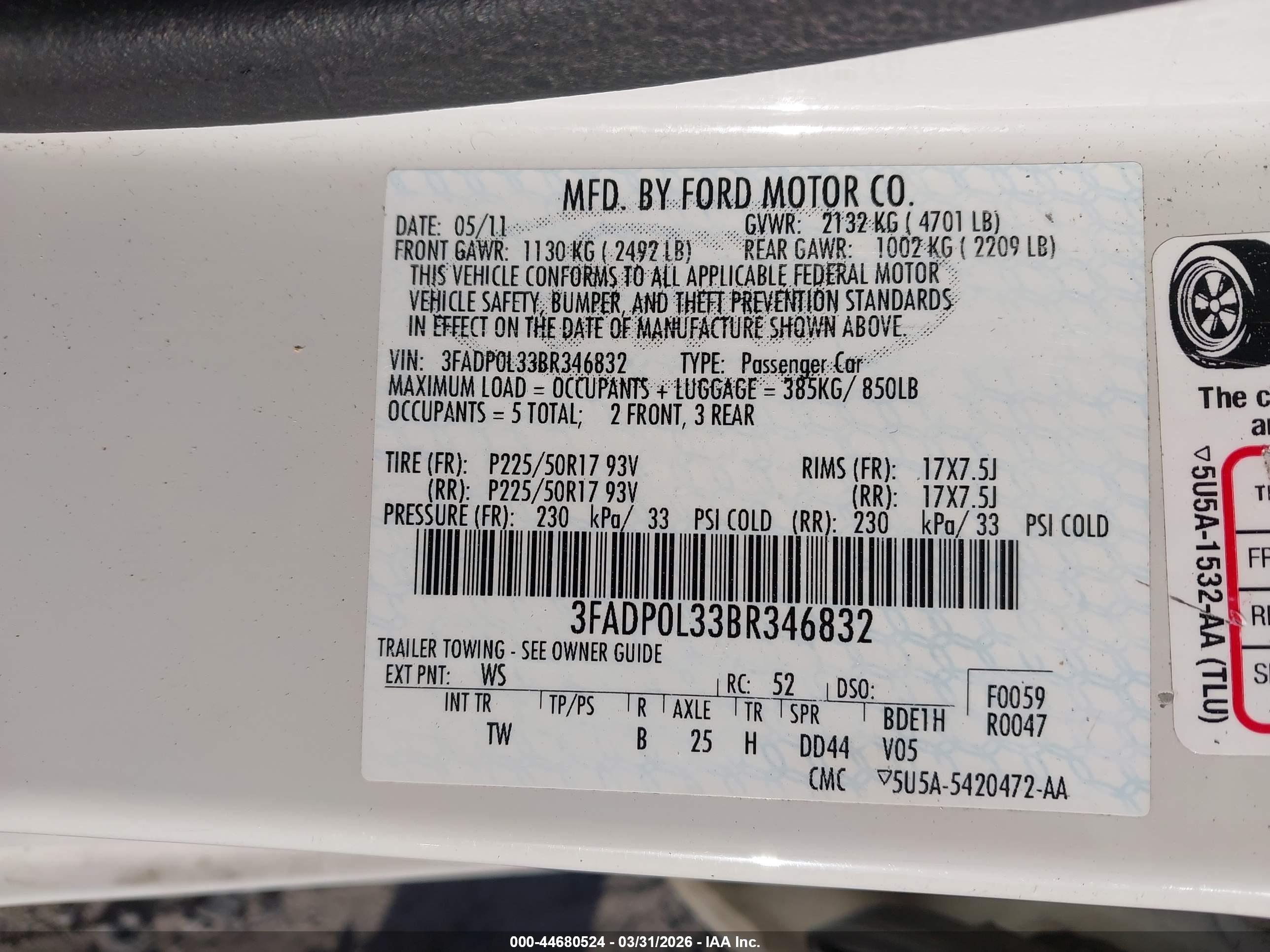 FORD FUSION image 9