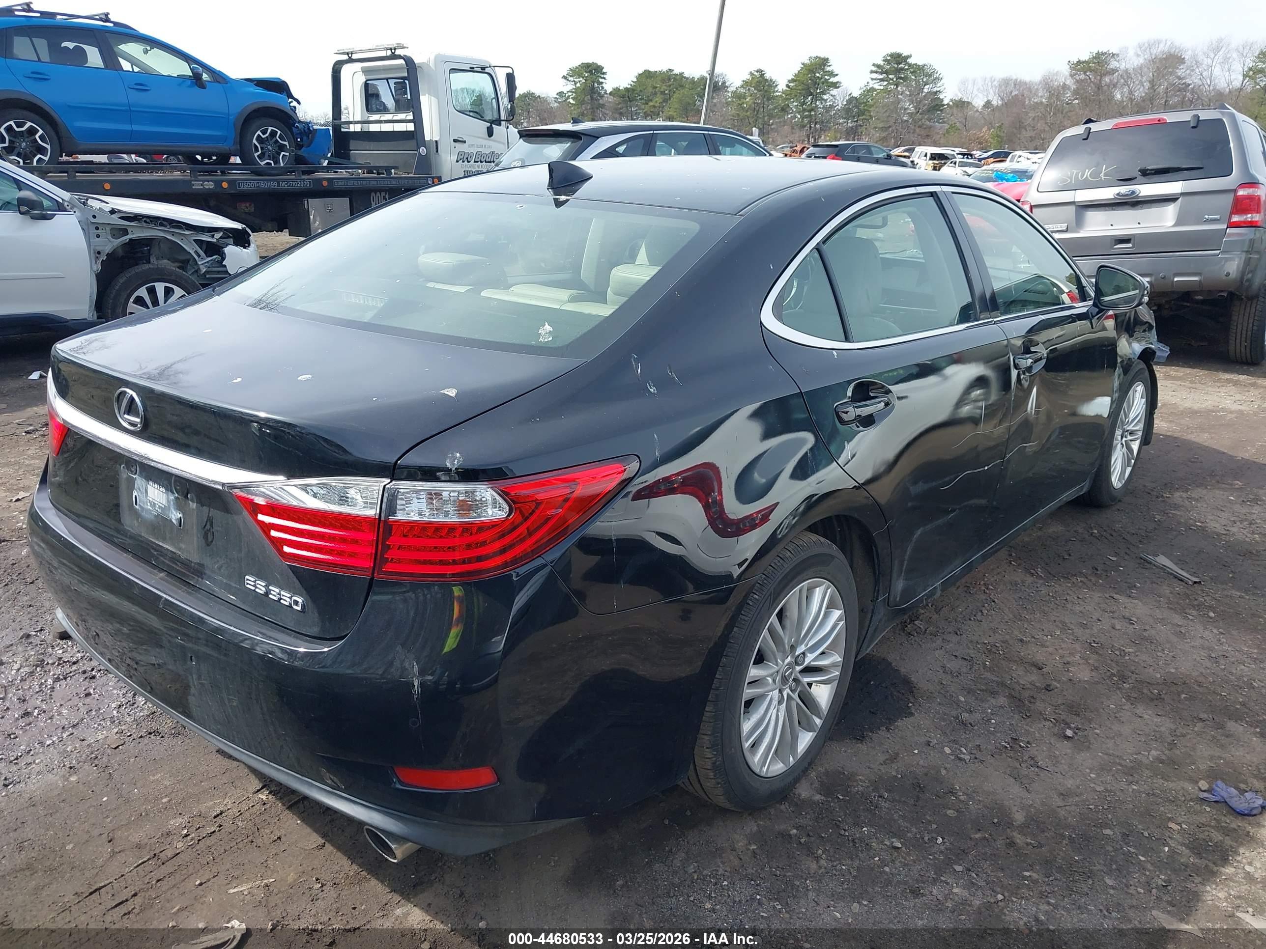 LEXUS ES image 4