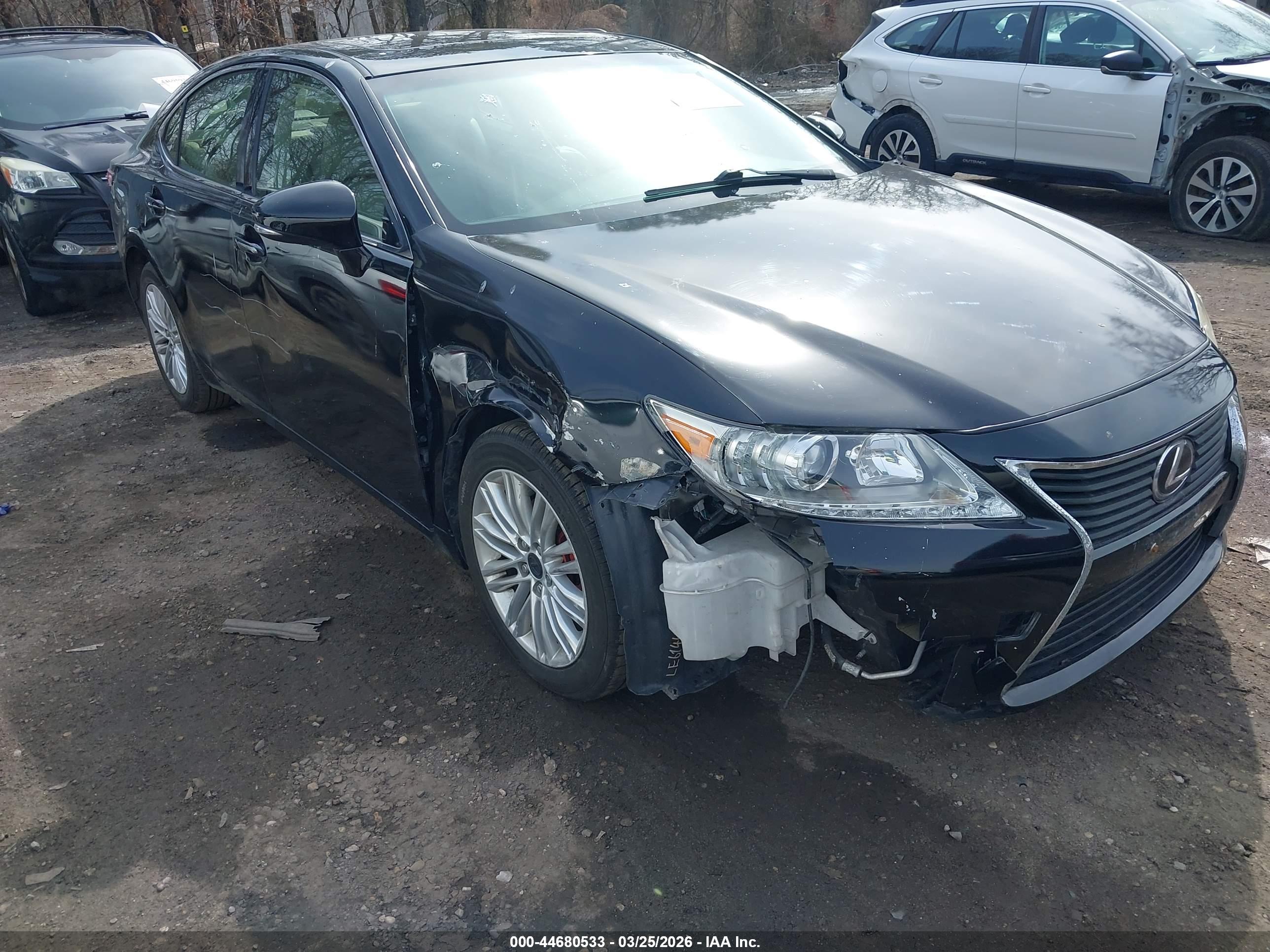 LEXUS ES image 6