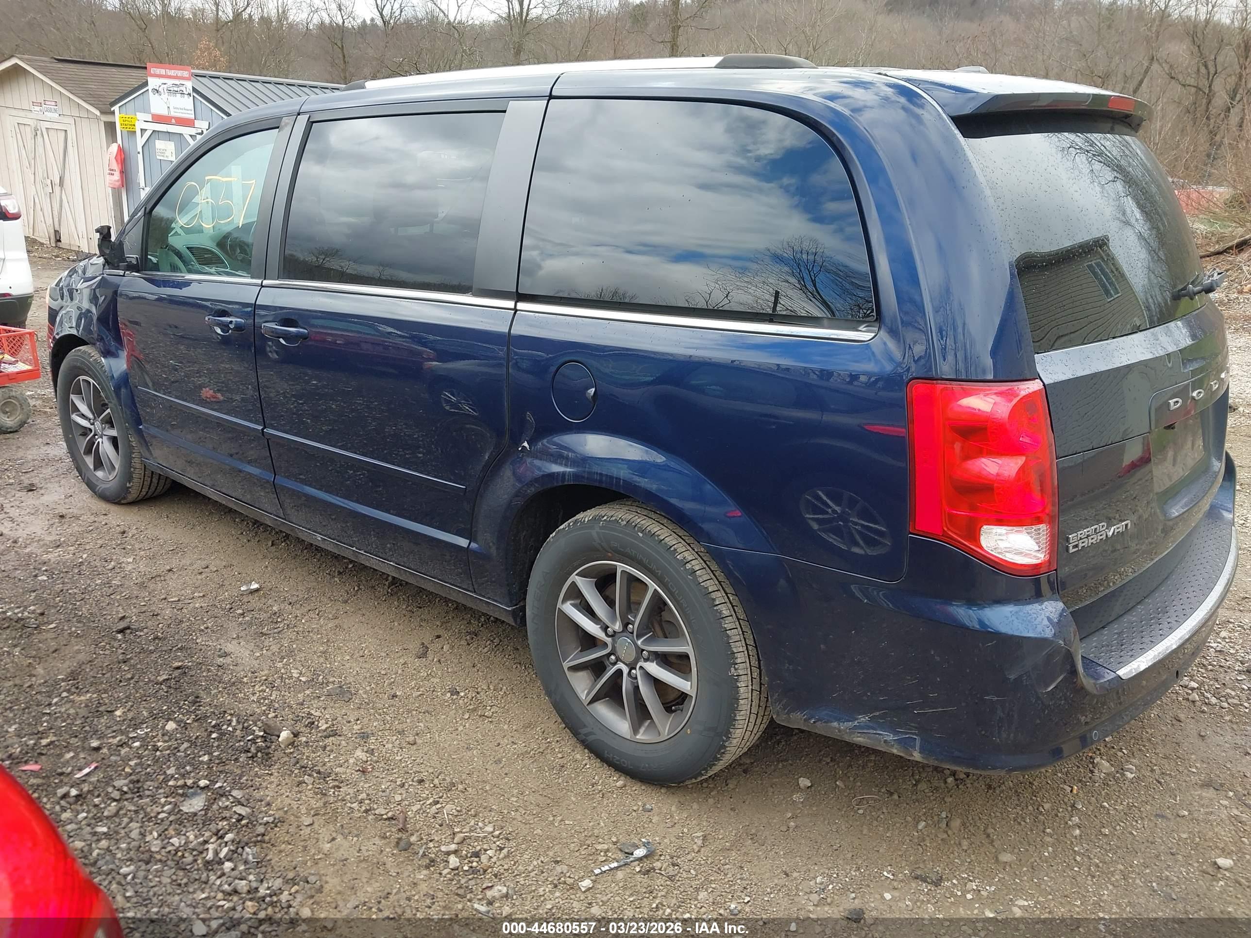 DODGE GRAND image 3