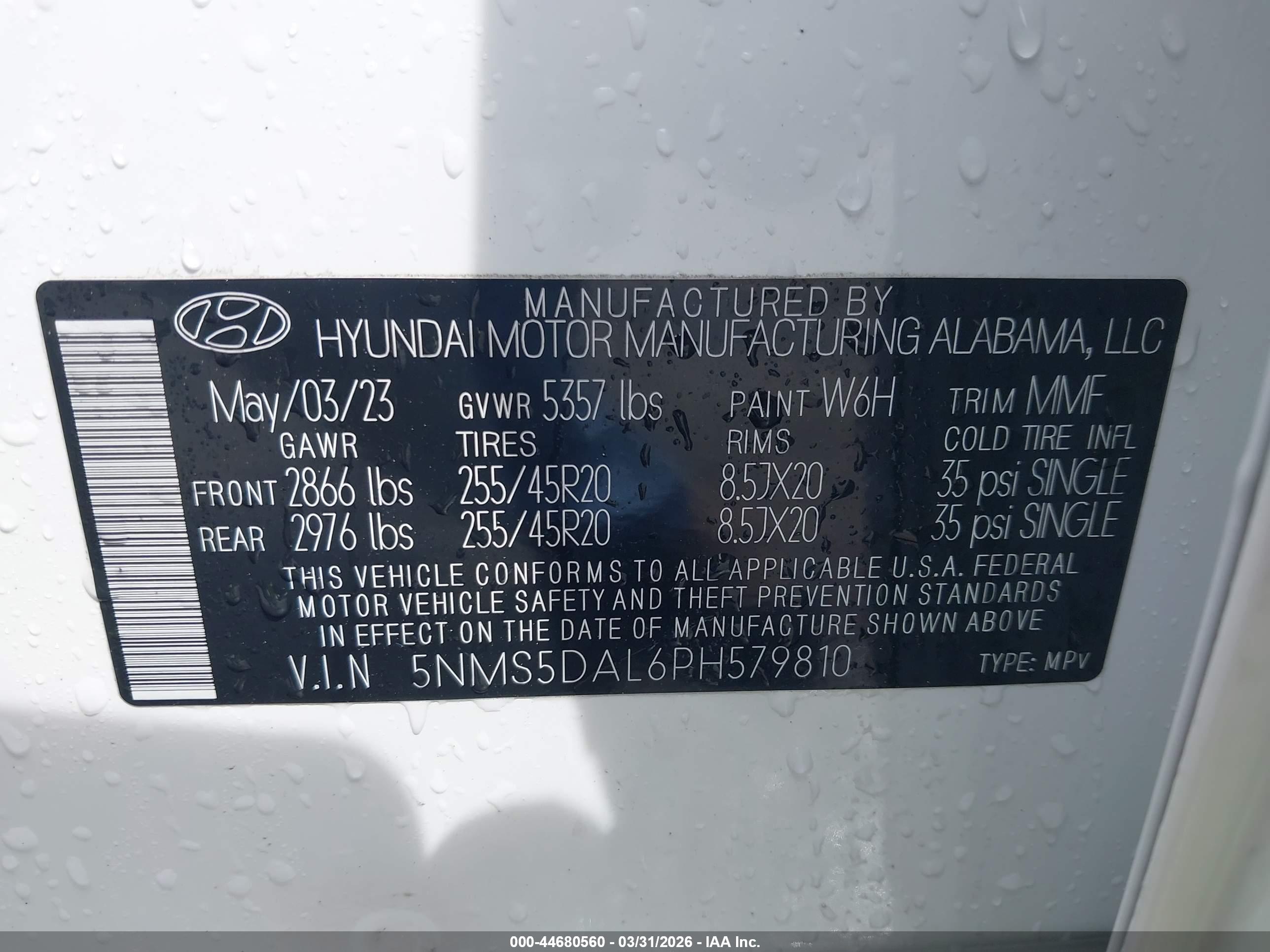 HYUNDAI SANTA image 9