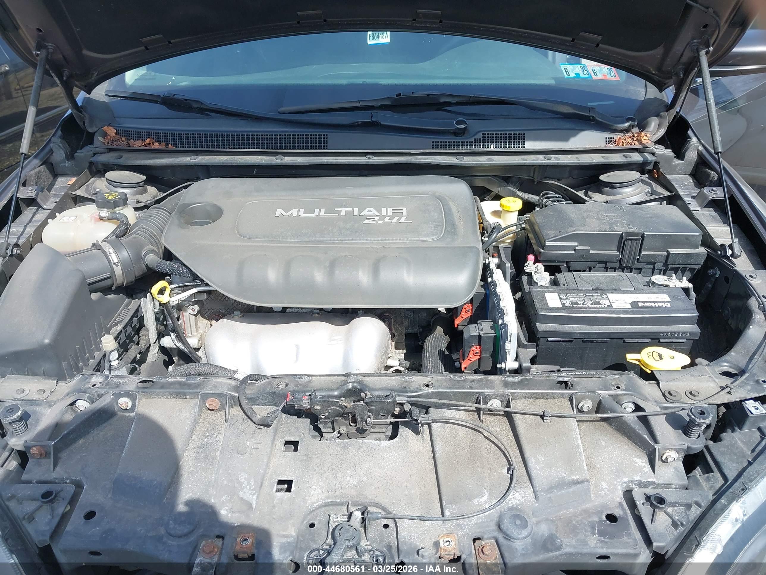 CHRYSLER 200 image 10