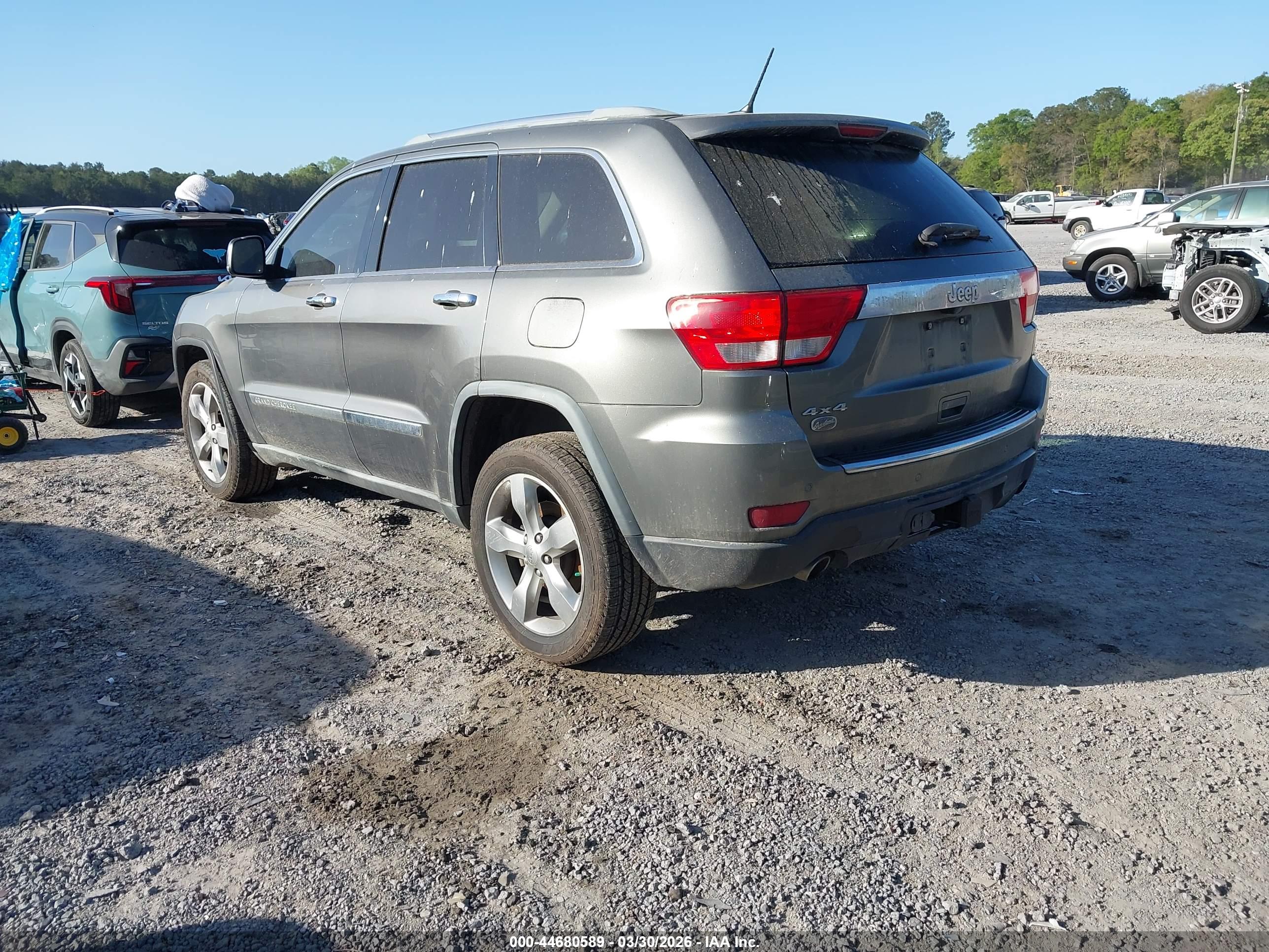 JEEP GRAND image 3