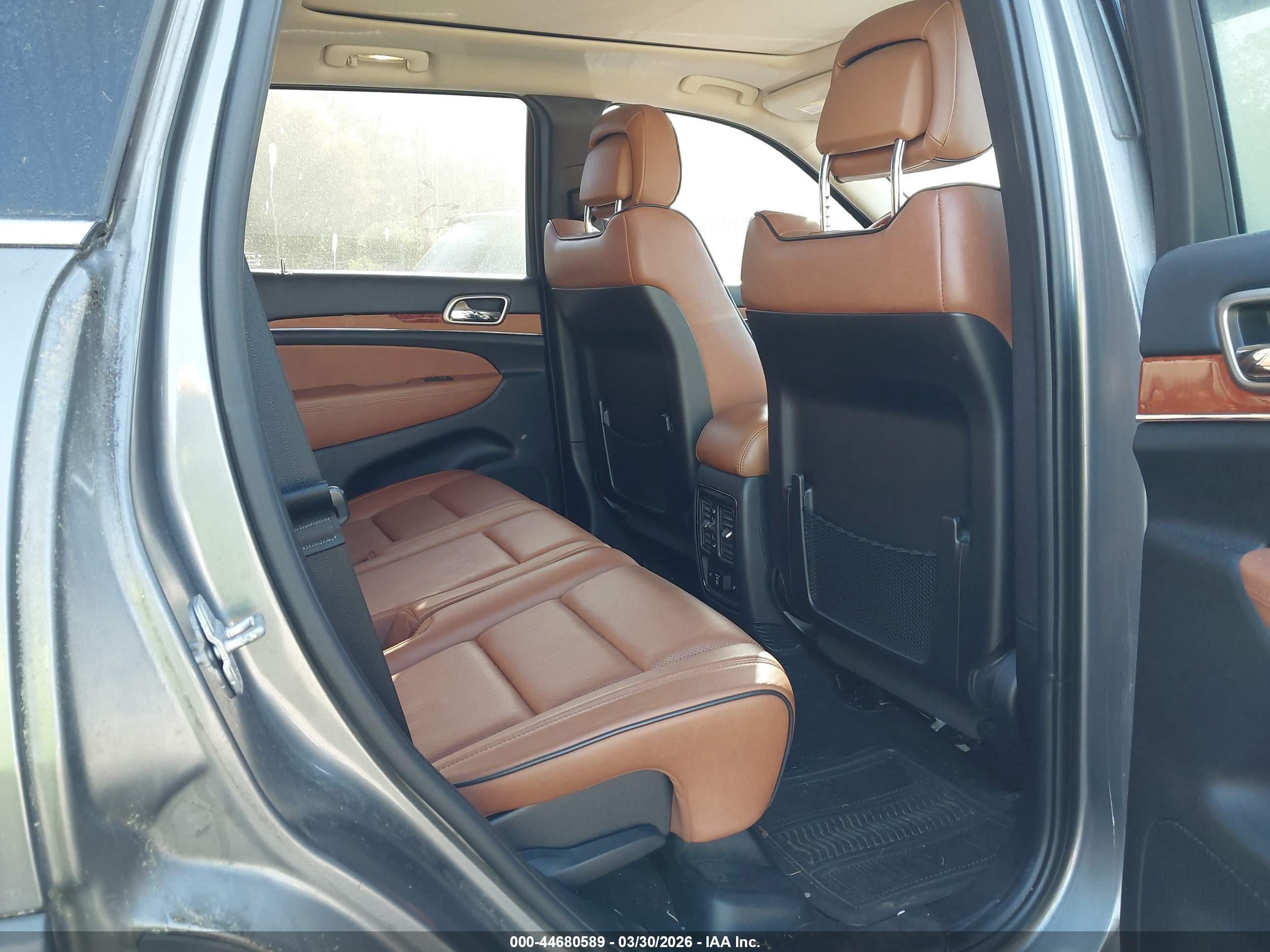 JEEP GRAND image 8