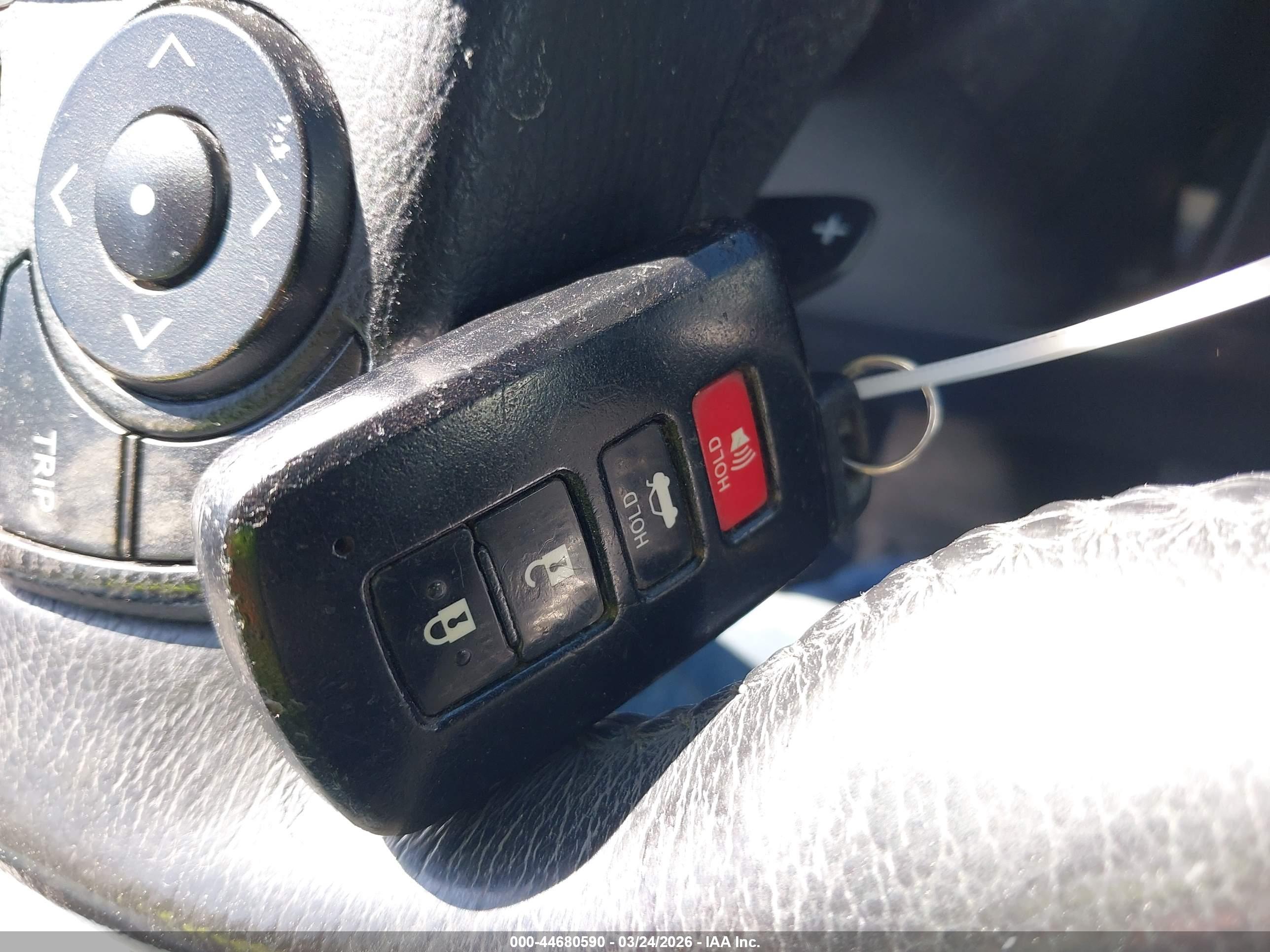 TOYOTA COROLLA image 11