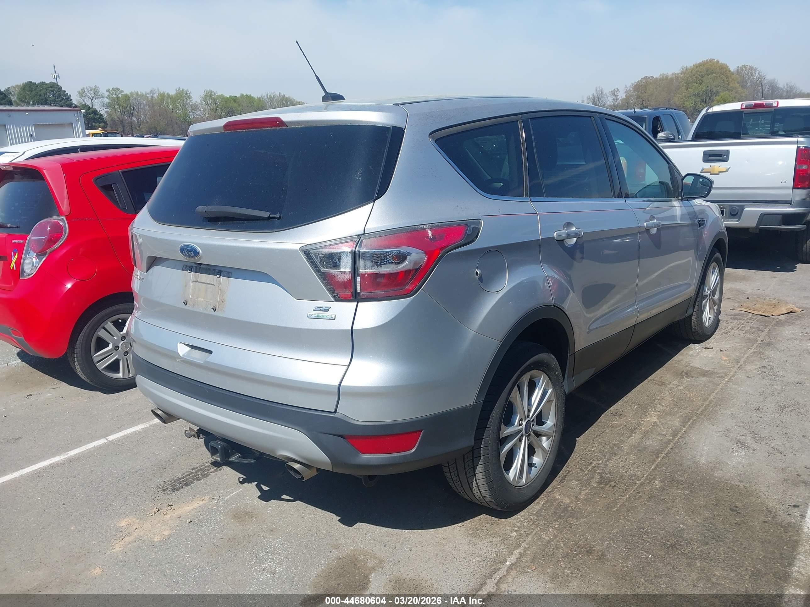 FORD ESCAPE image 4