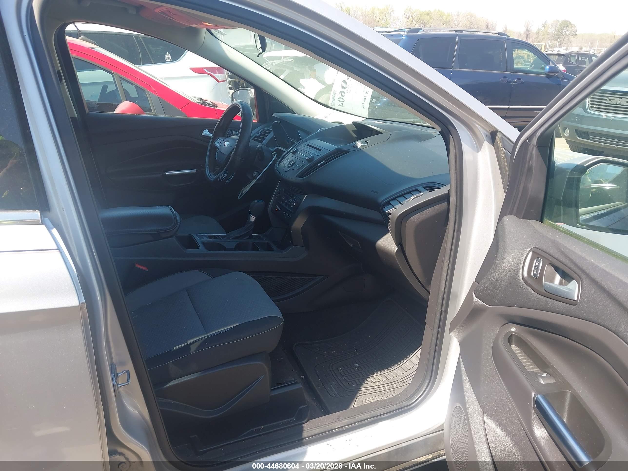FORD ESCAPE image 5