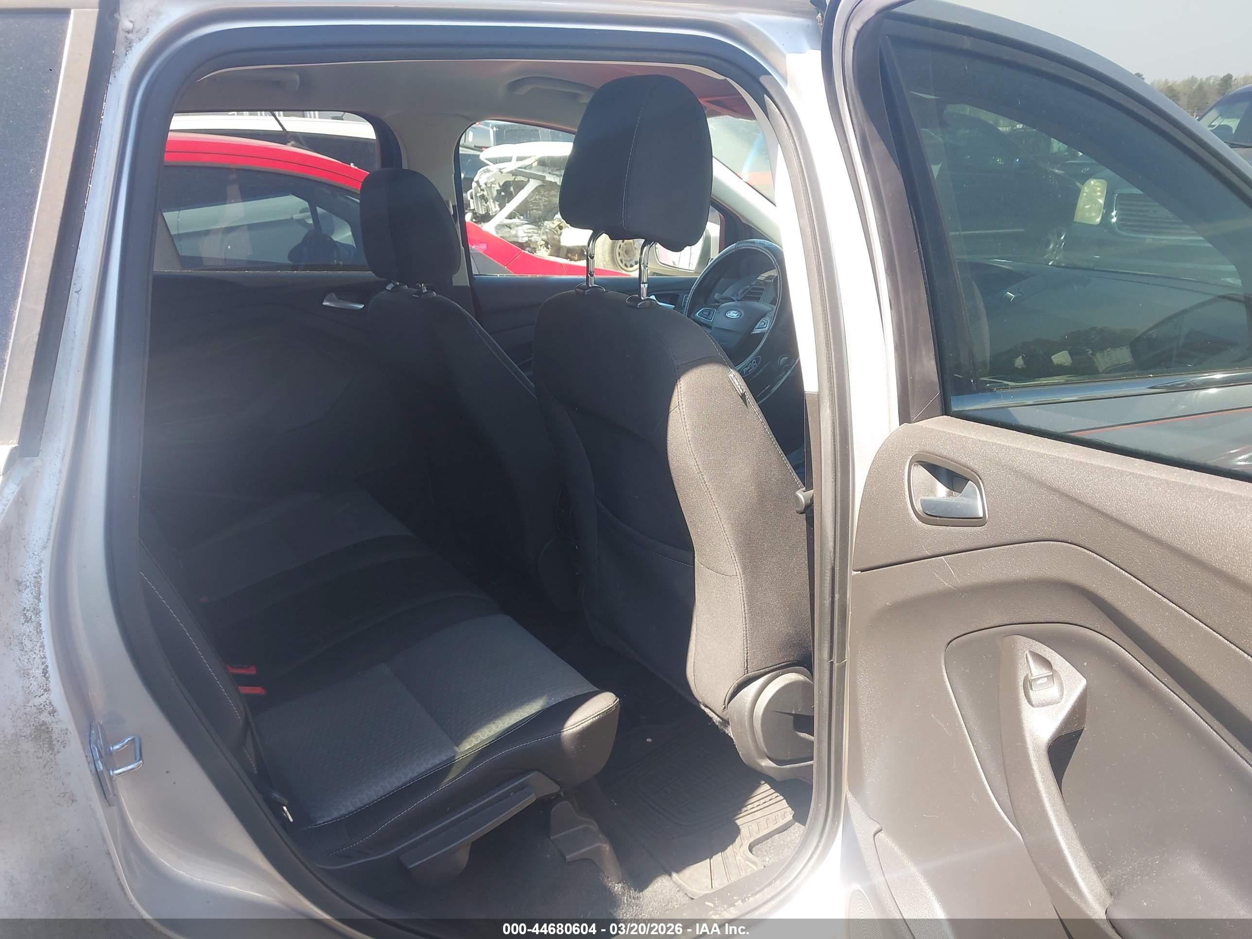 FORD ESCAPE image 8