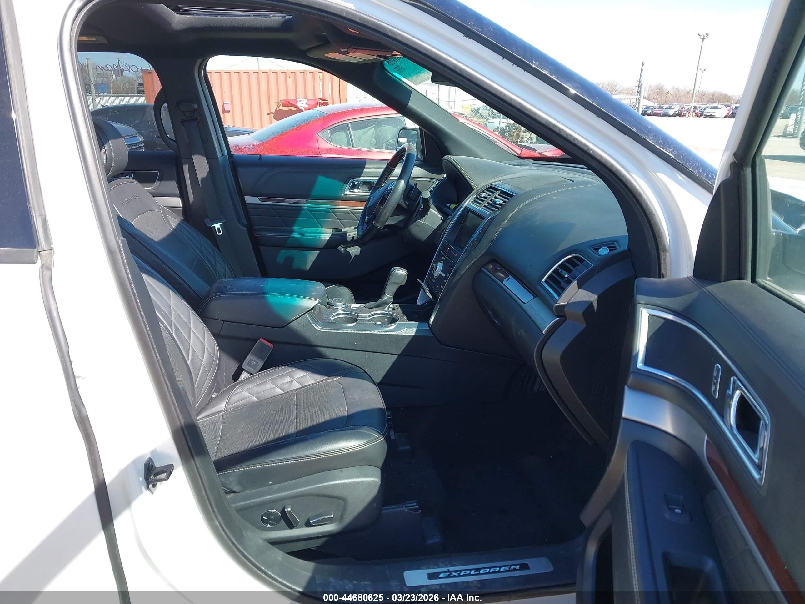 FORD EXPLORER image 5