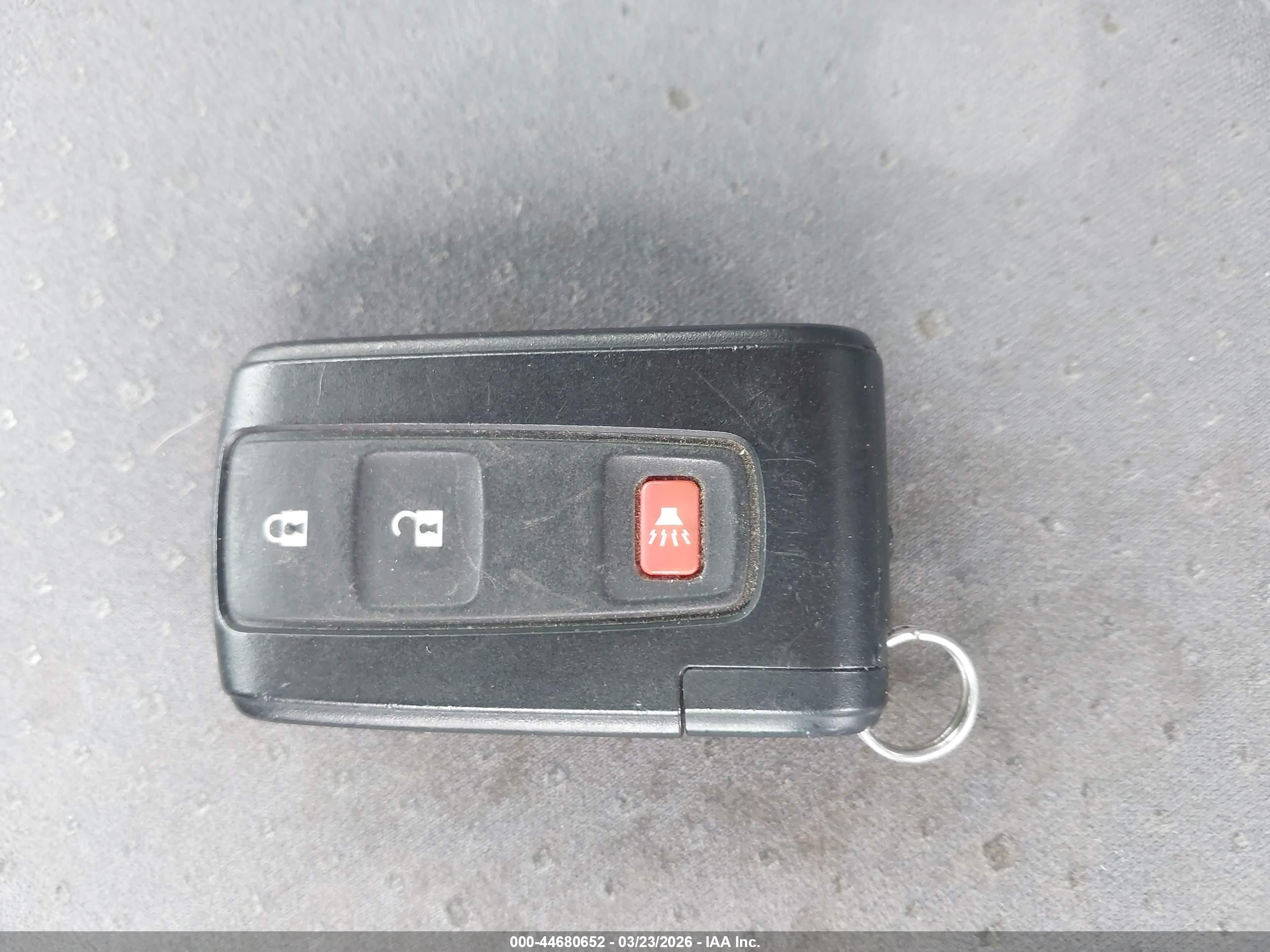 TOYOTA PRIUS image 11