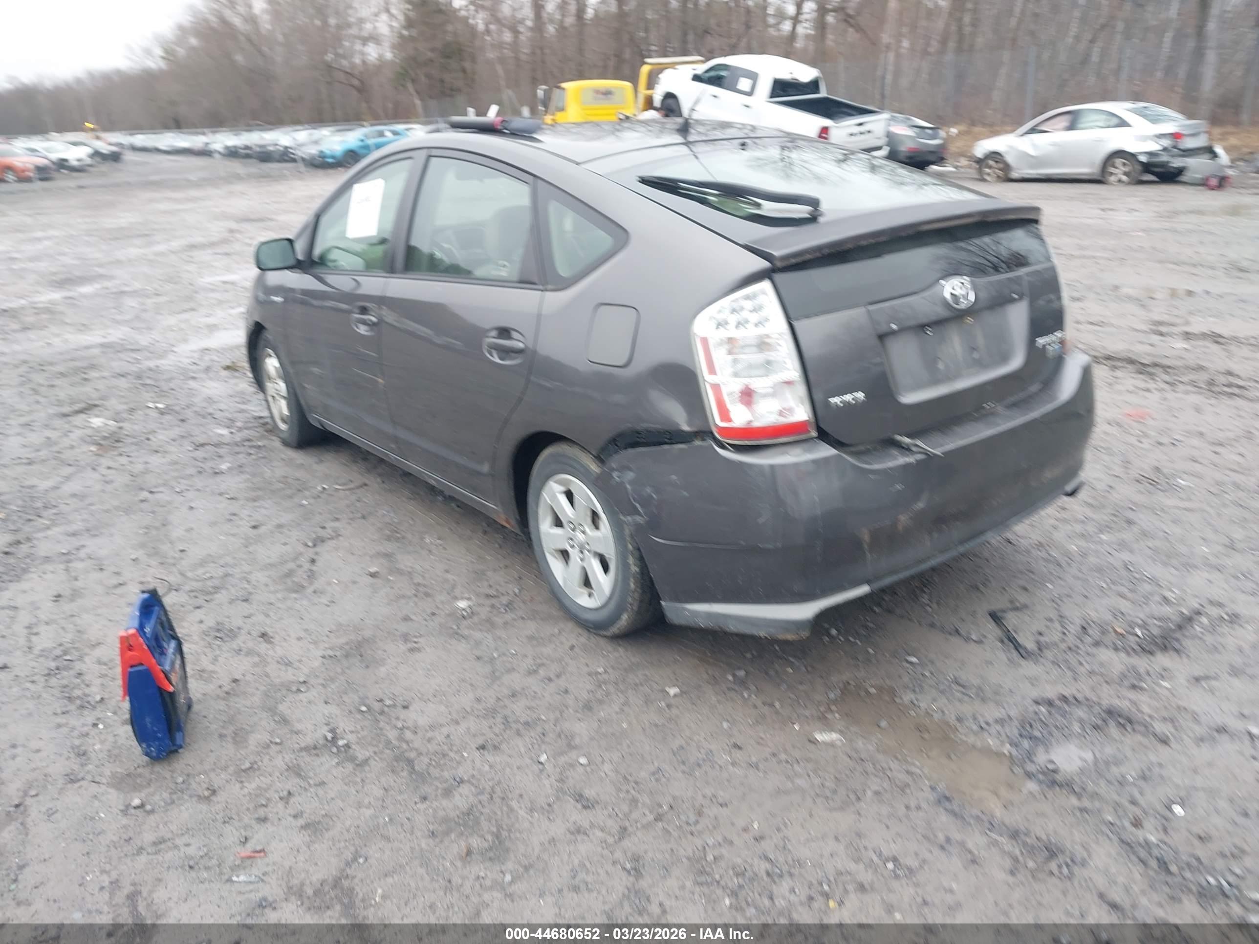 TOYOTA PRIUS image 3