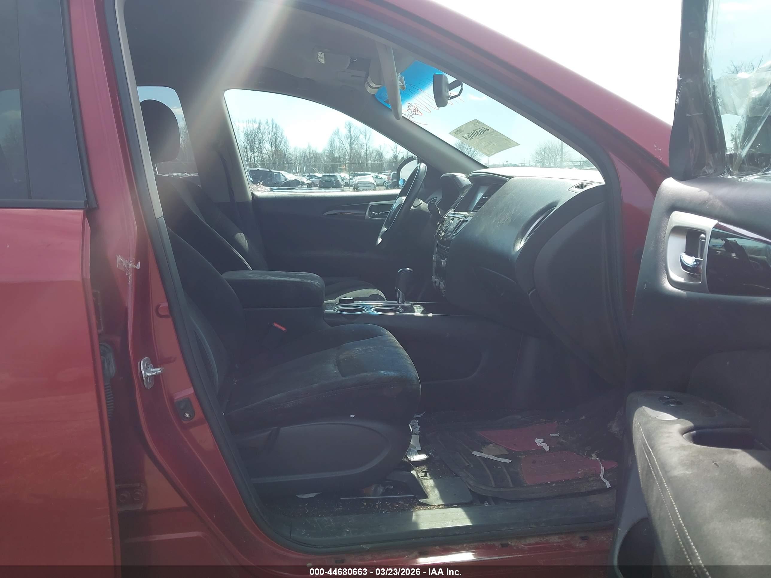 NISSAN PATHFINDER image 5