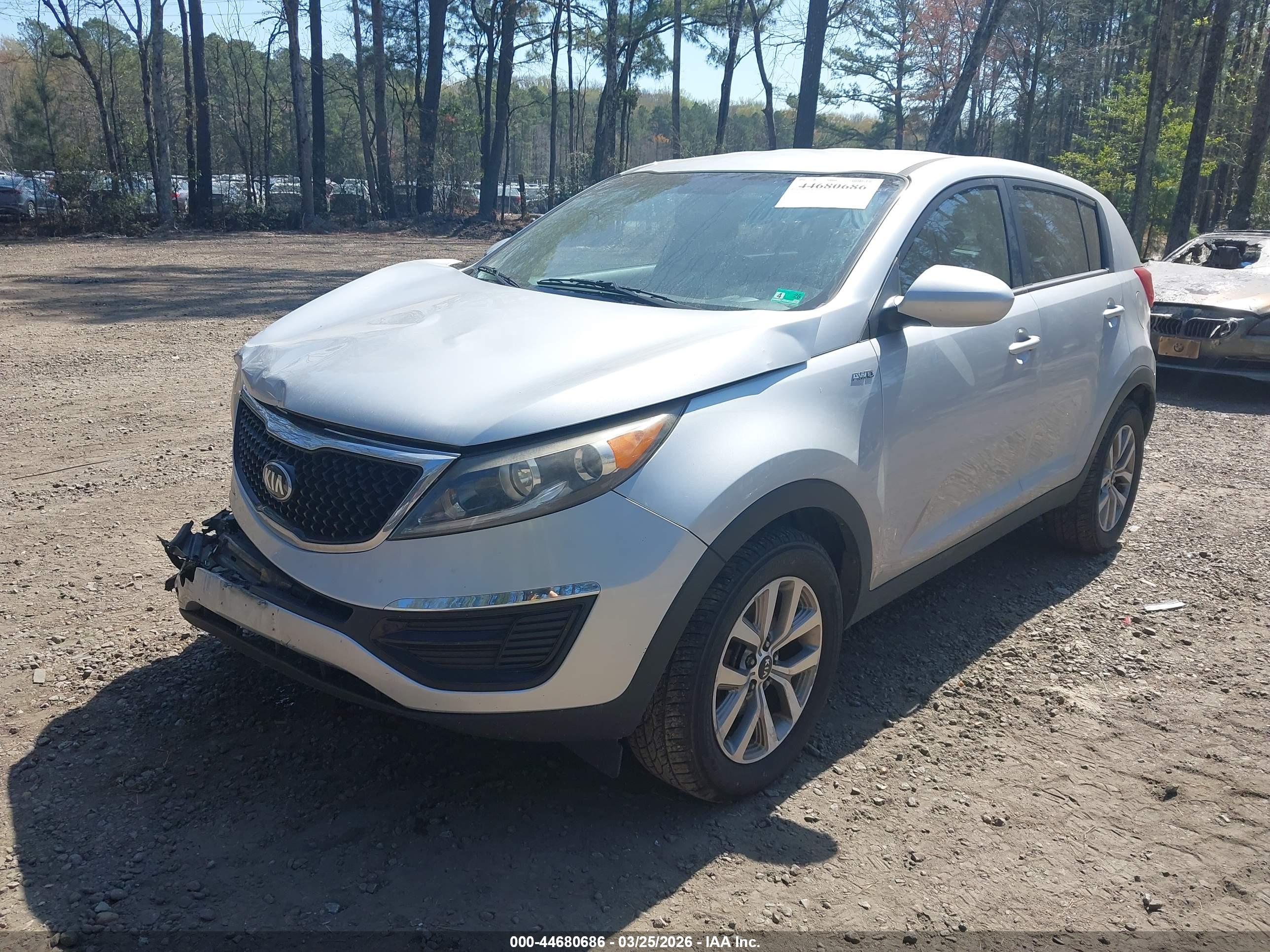 KIA SPORTAGE image 2