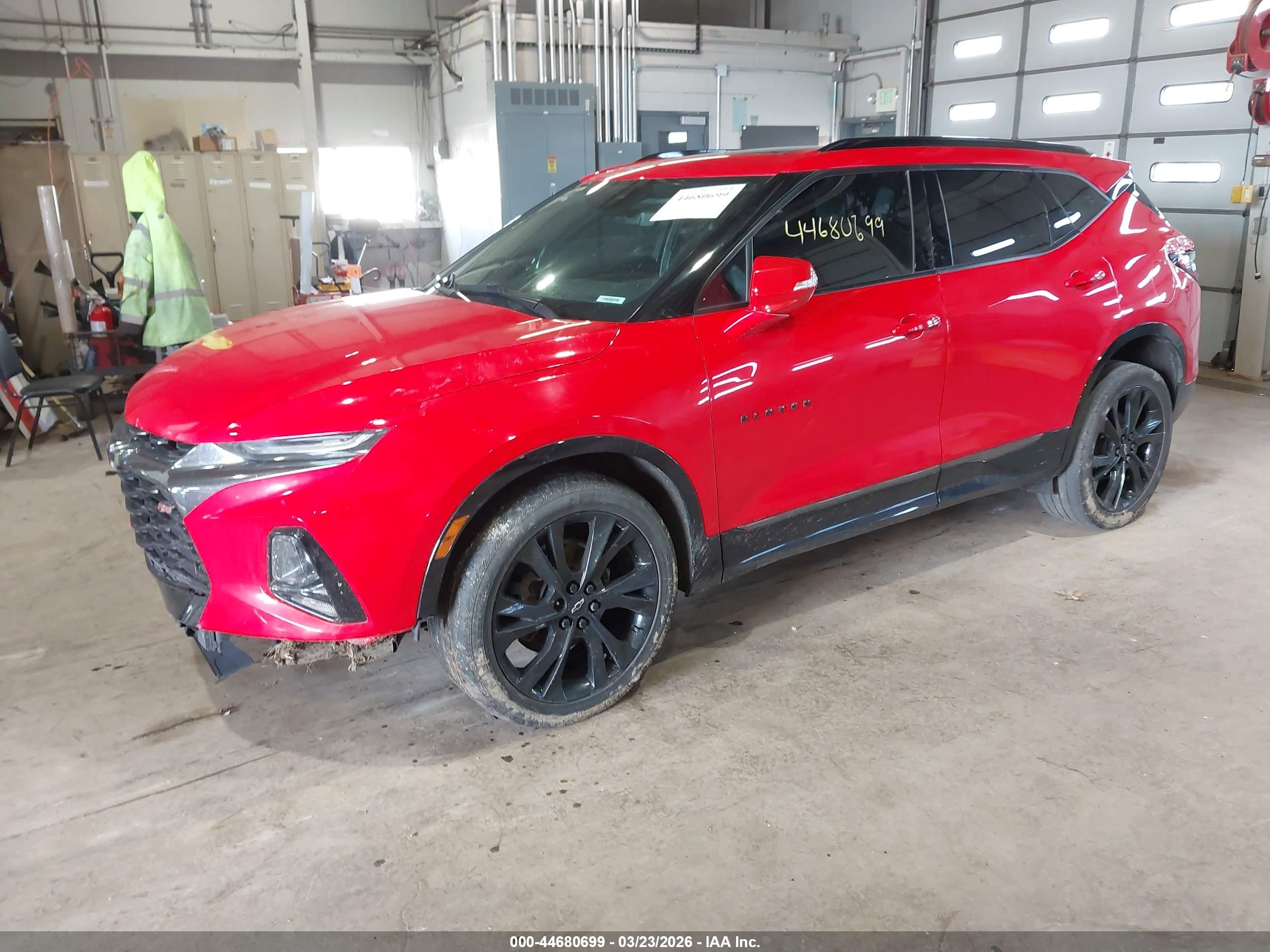 CHEVROLET BLAZER image 2