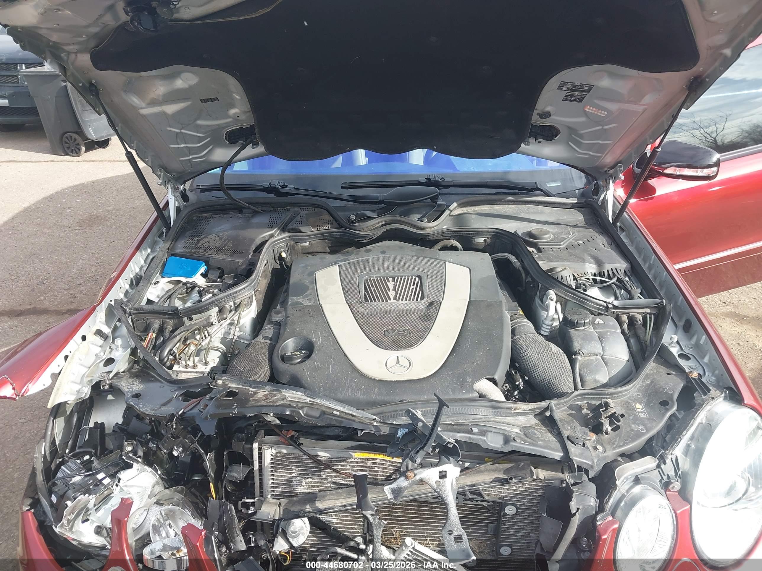 MERCEDES-BENZ E image 10