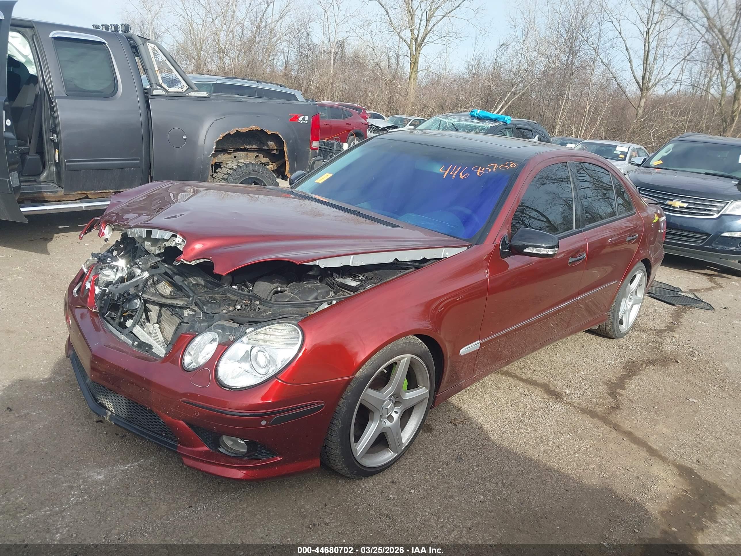 MERCEDES-BENZ E image 2