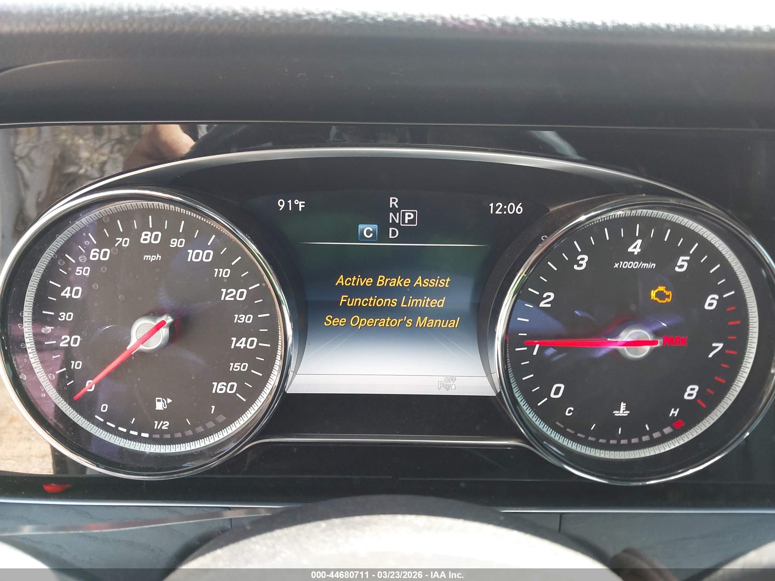 MERCEDES-BENZ E image 7